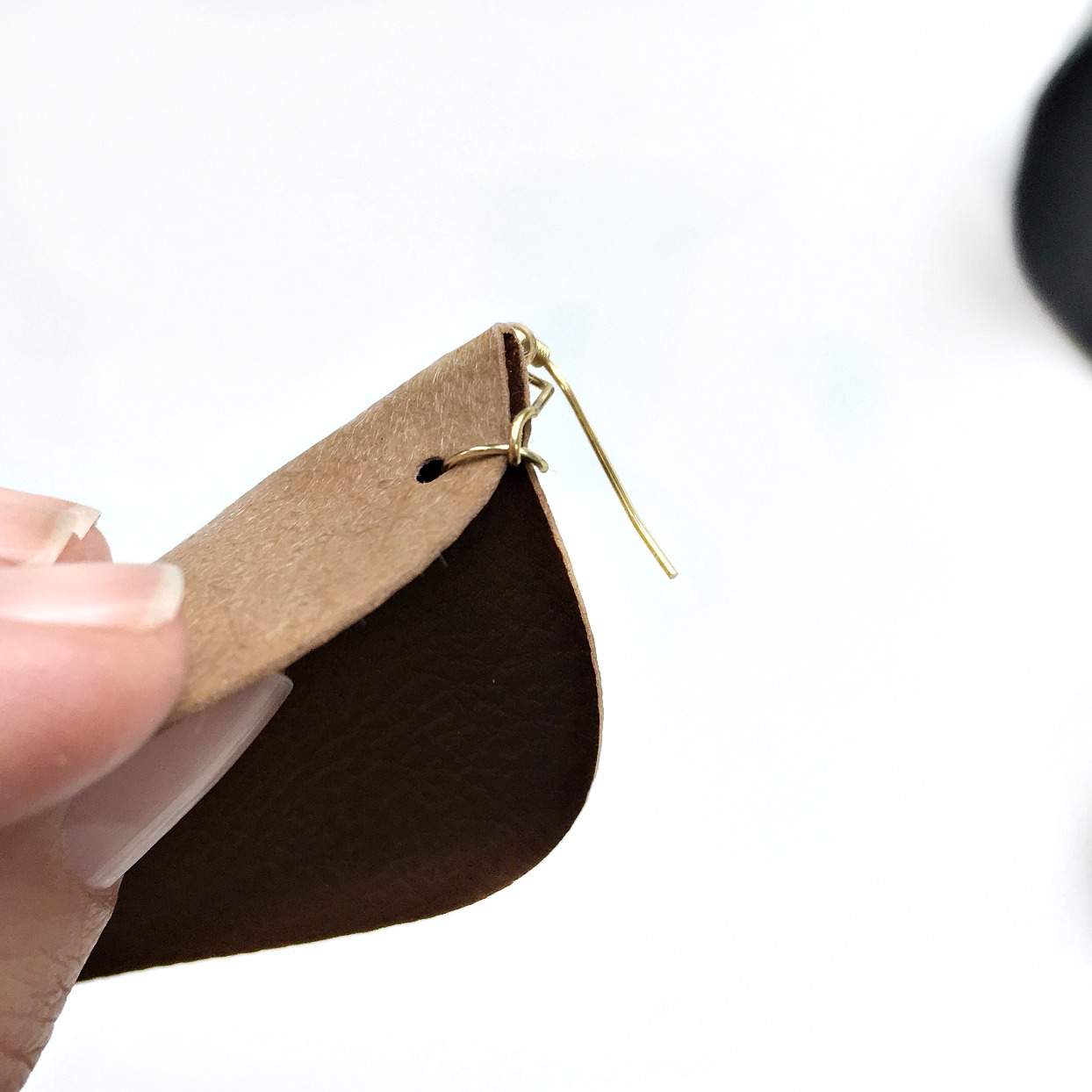 181 Pcs Leaf Faux Leather Earrings Making Kit for Beginner
