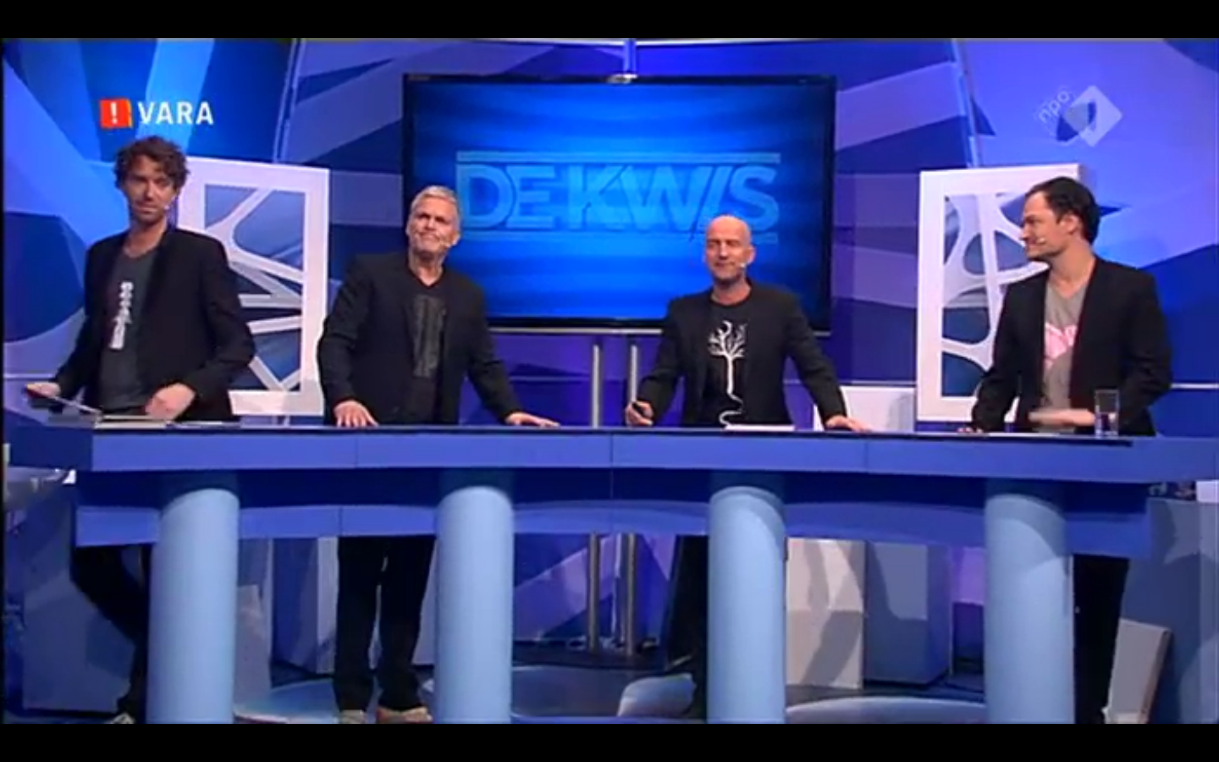 4 x Okimono tijdens "de Kwis" van de Vara (NPO1)