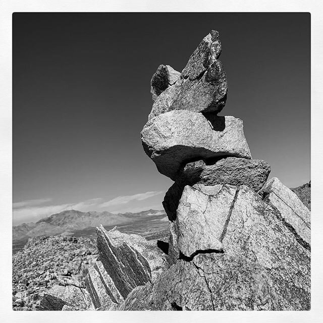 #deserthike #route66 #california #landscapephotography #blackandwhite #rockstack