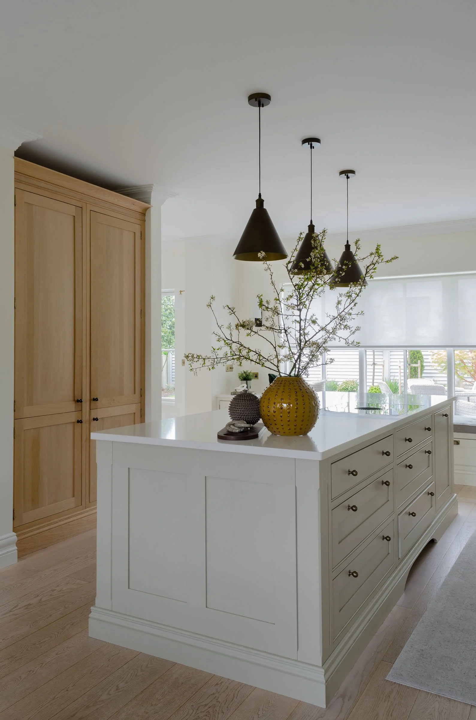 designer-kitchen-oak-cabinets-armac-martin.jpg