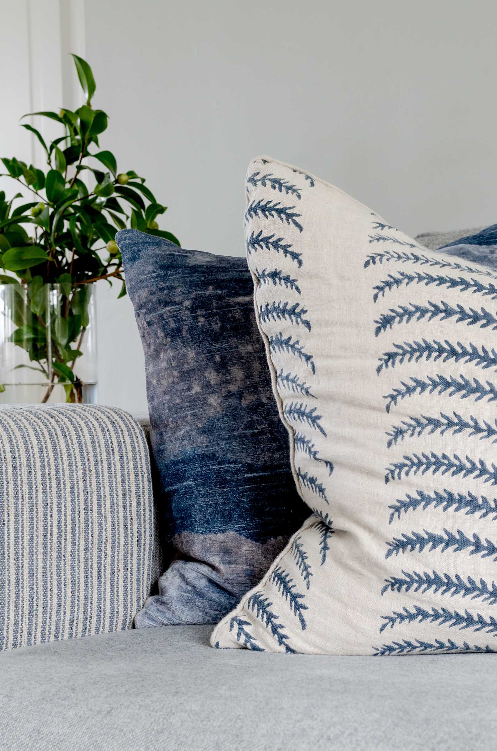 sofa-styling-cushions-louise-johnston-design.jpg