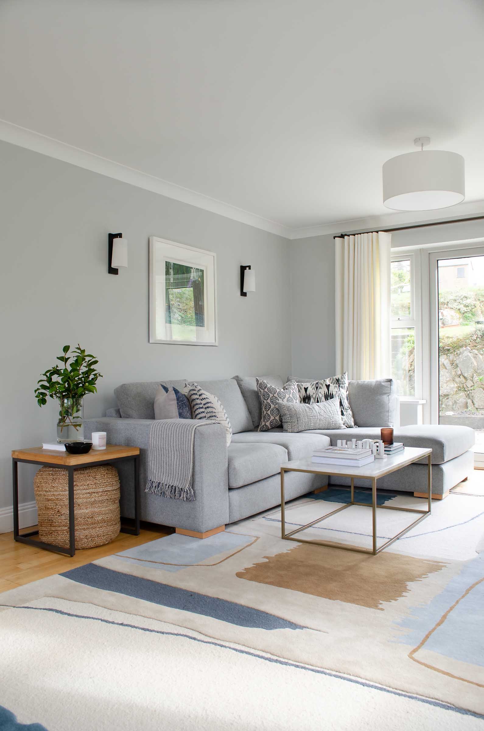 warm-neutral-livingroom-louise-johnston-design.jpg