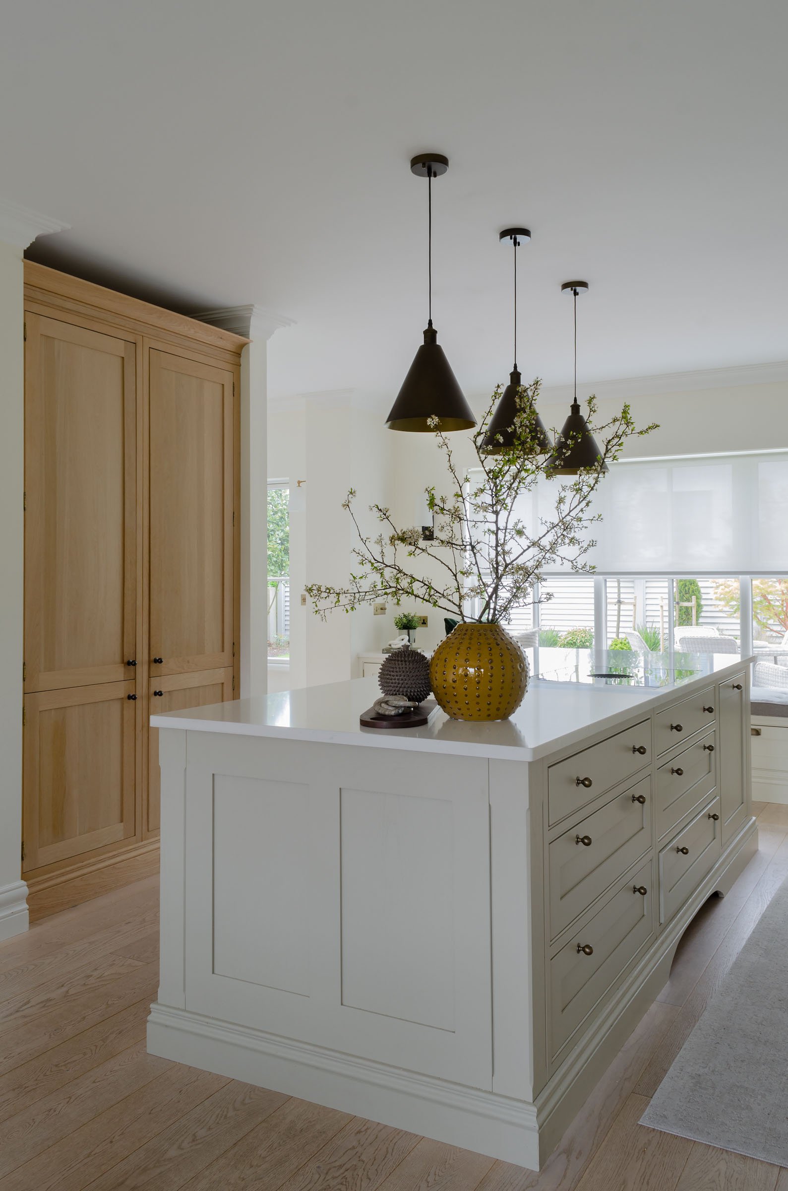 designer-kitchen-oak-cabinets-armac-martin.jpg