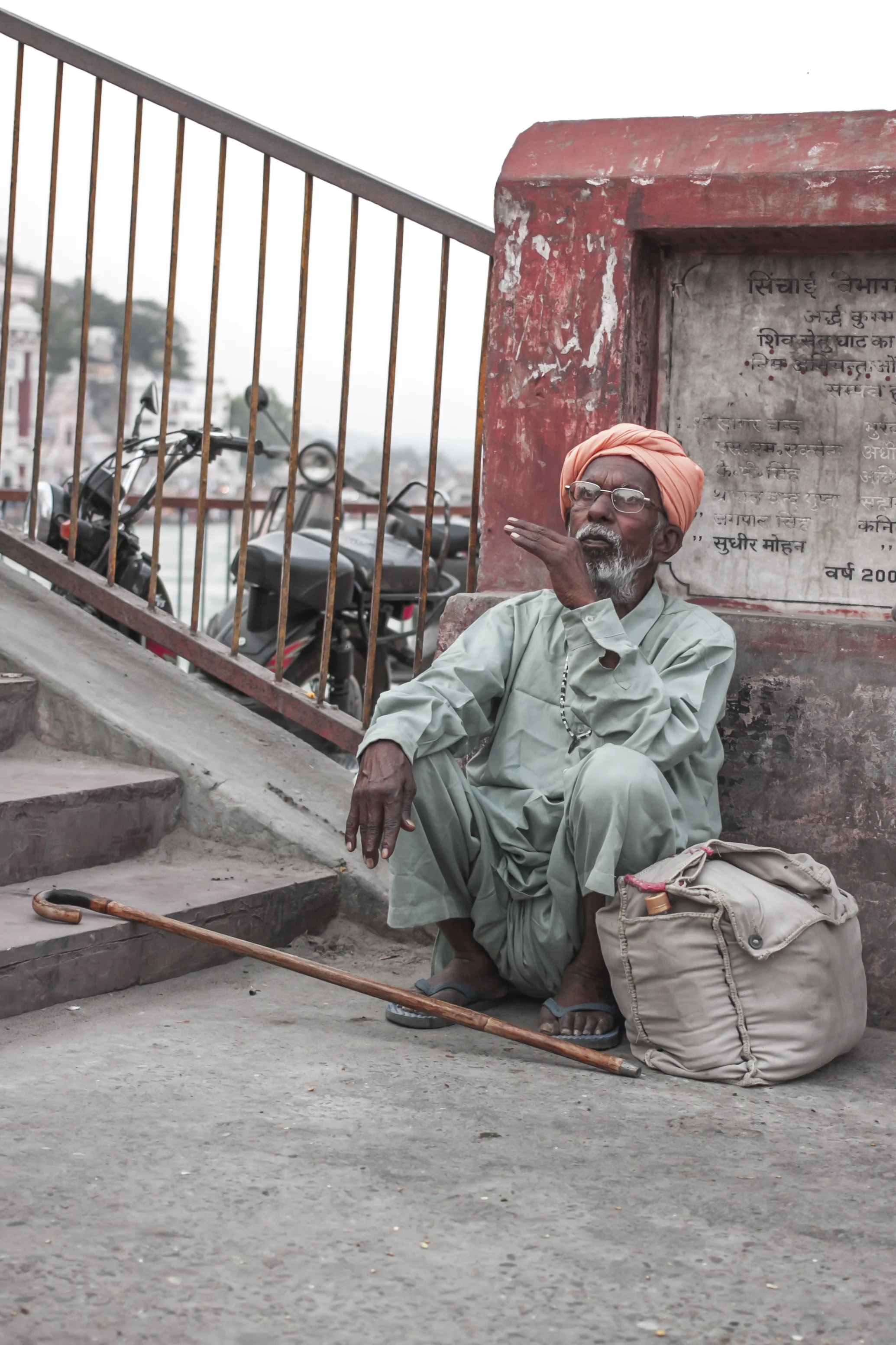 IMG_2442 copybeggers.jpg