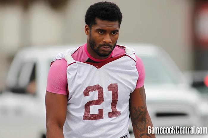 Marcquis Roberts continues to wear off-color undershirts, and he also continues to roll up his sleeves to show them off. We don't see a reason for this to end, either.
