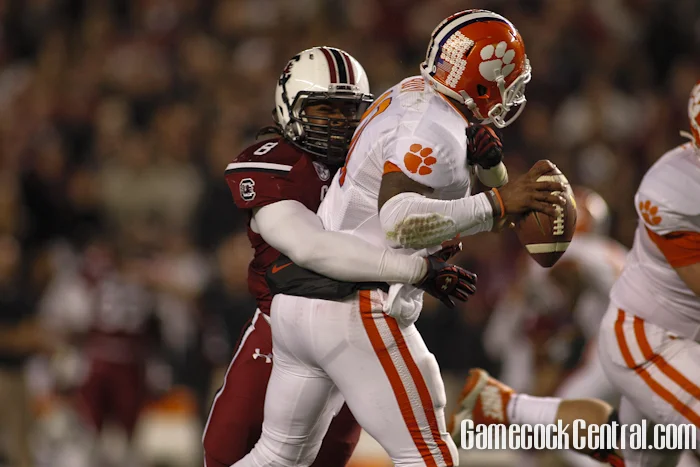 Staff photo by Chris Gillespie. LB Kaiwan Lewis sacks Tajh Boyd.
