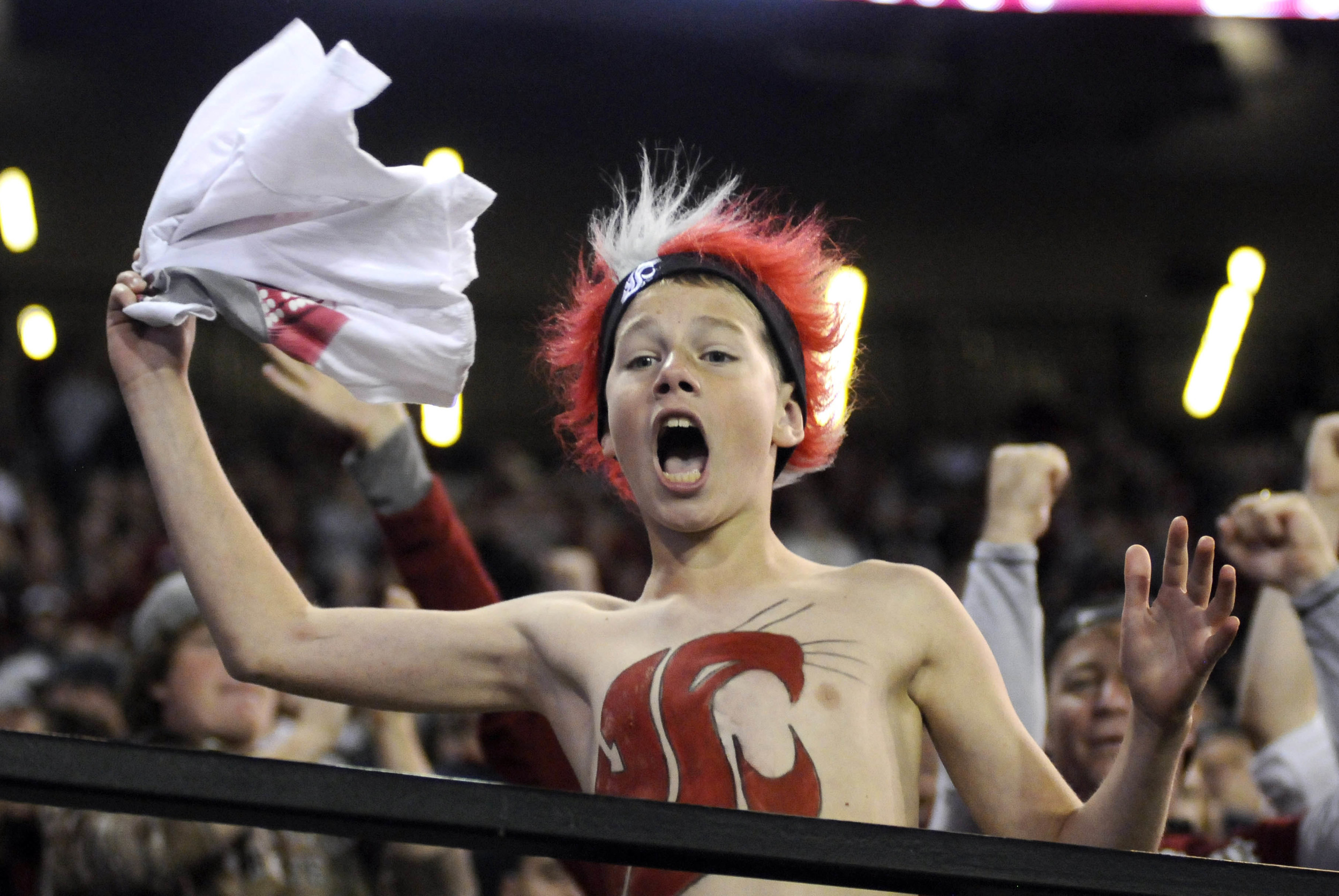 I didn't know Rufio from Hook was a Washington State fan
