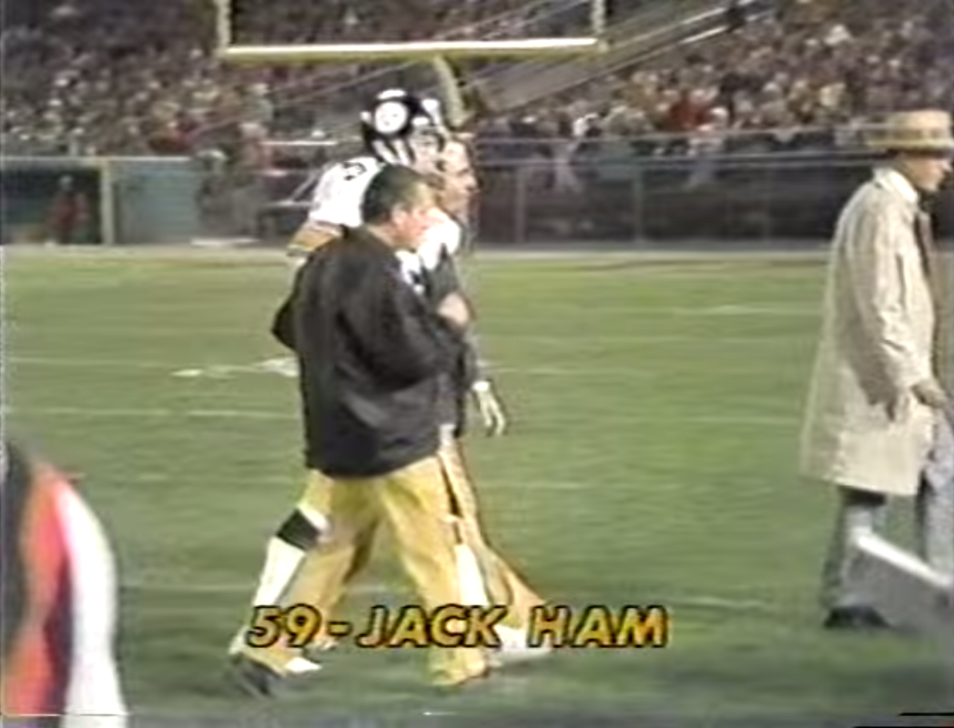 I love a good Jack Ham. Get some ham, some pepperjack cheese, slap it on a ciabatta roll or something, maybe some lettuce, tomatoes, whatever you want. It’s a good sammich.