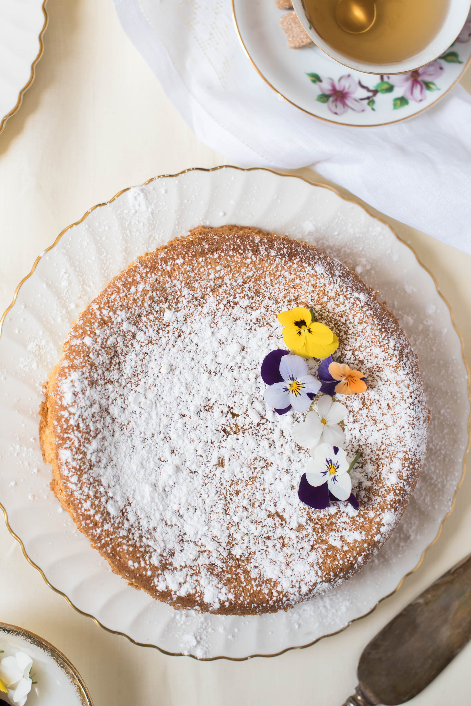 ROSE+&+IVY+Journal+Spring+Celebrations+Lemon+Almond+Cake.jpeg