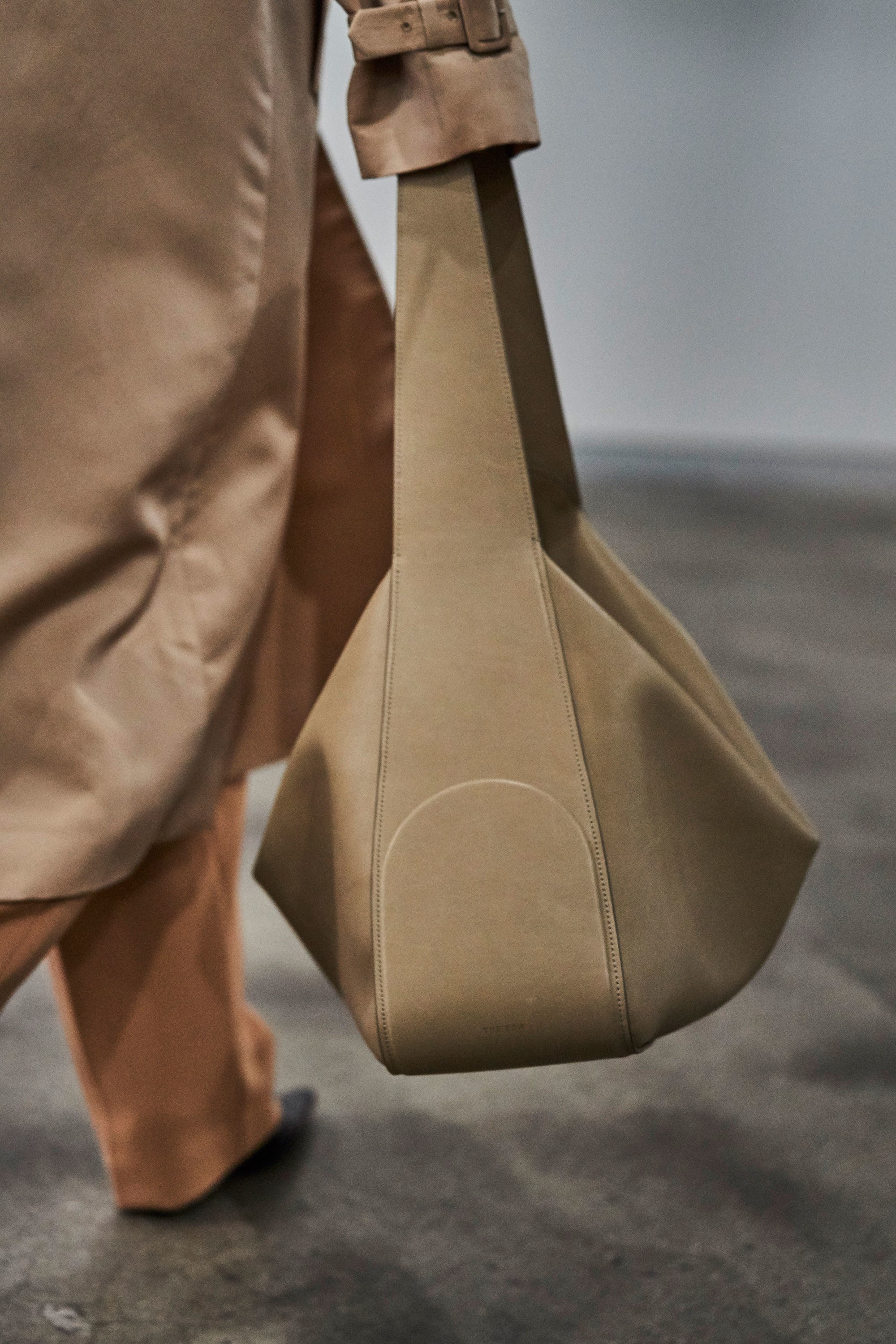 25-the row-fw-18-details.jpg