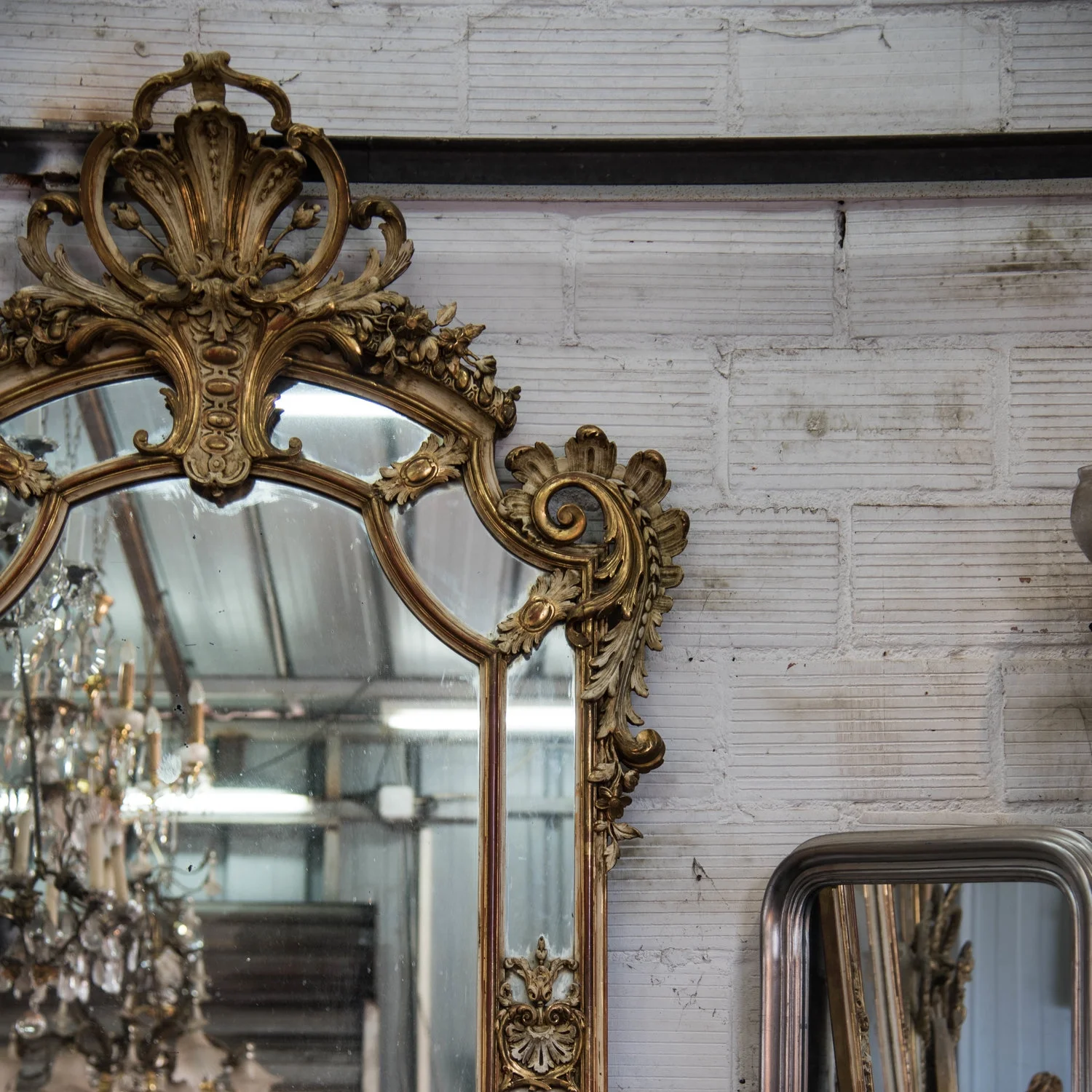 A Guide to Shopping the Paris Flea Market + Our Unique Finds