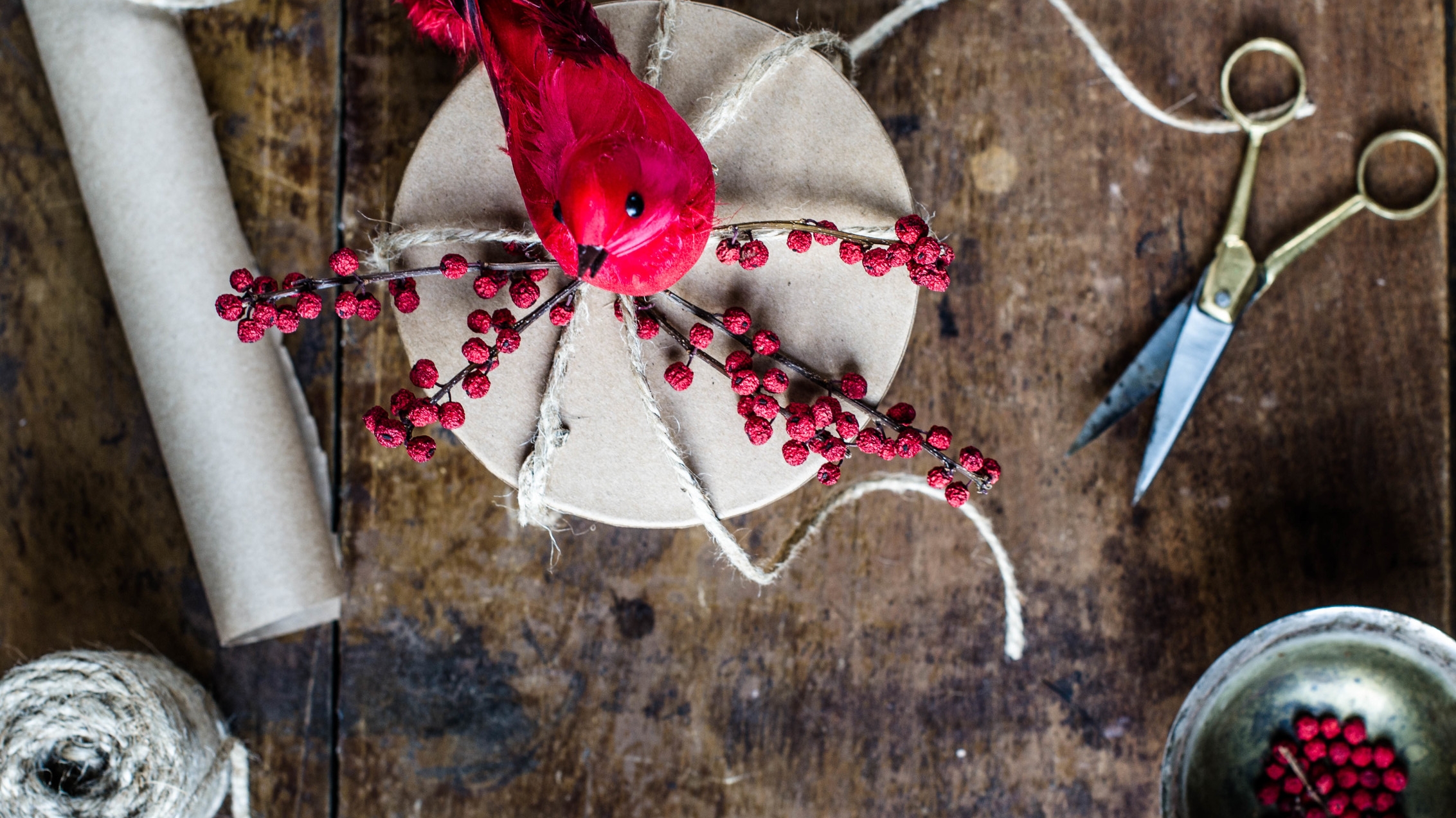 ROSE+&+IVY+Journal+Holiday+Gift+Wrapping+Ideas 02.jpg