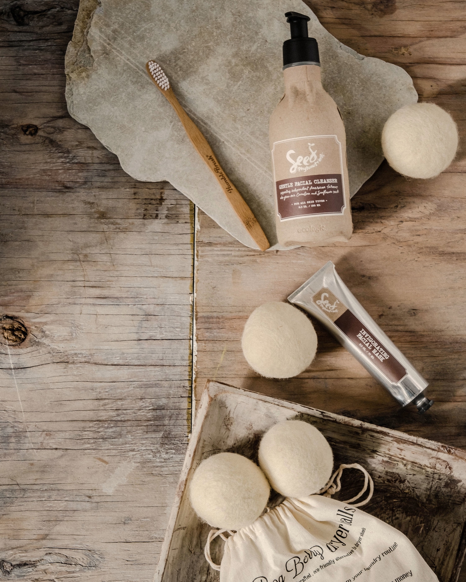 ROSE+&+IVY+Journal+Holiday+Gifting+|+Creating+Intention+in+the+Everyday.jpg