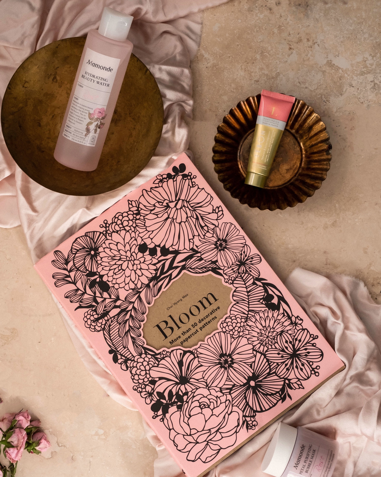 ROSSE+&+IVY+Holiday+Gifting+|+For+the+Love+of+Flowers+.jpg