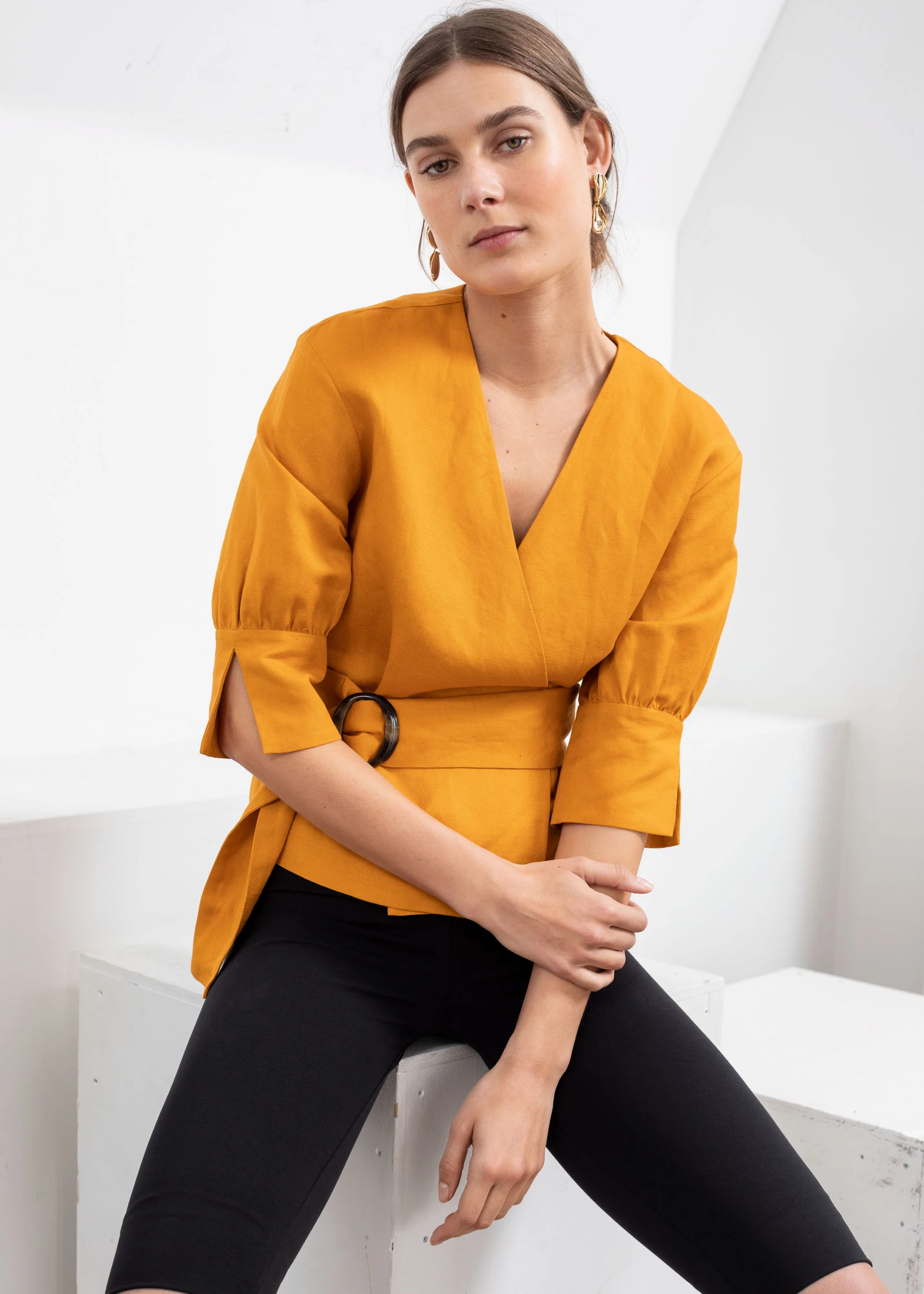 The Find | A Belted Linen Blouse 