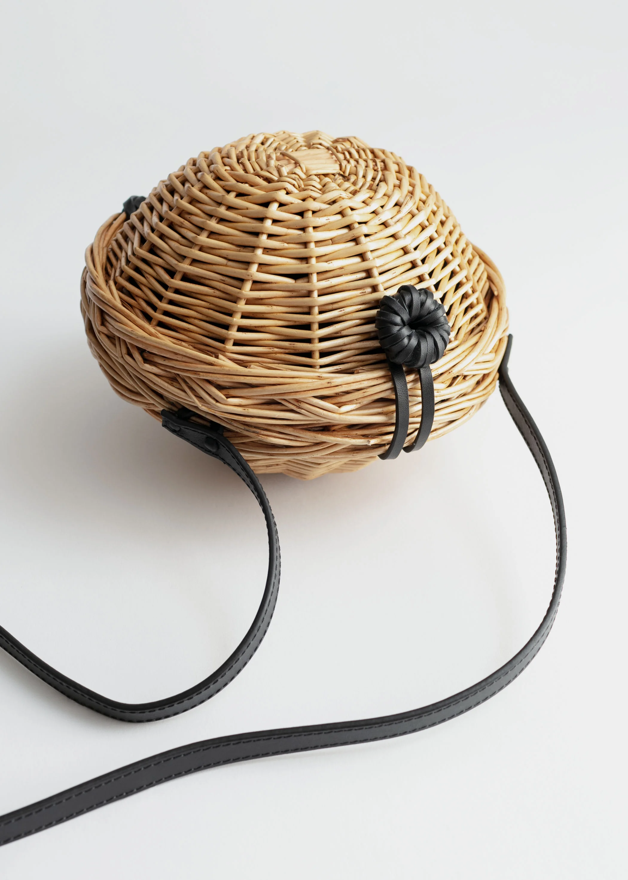 The Find | A Circle Basket Bag