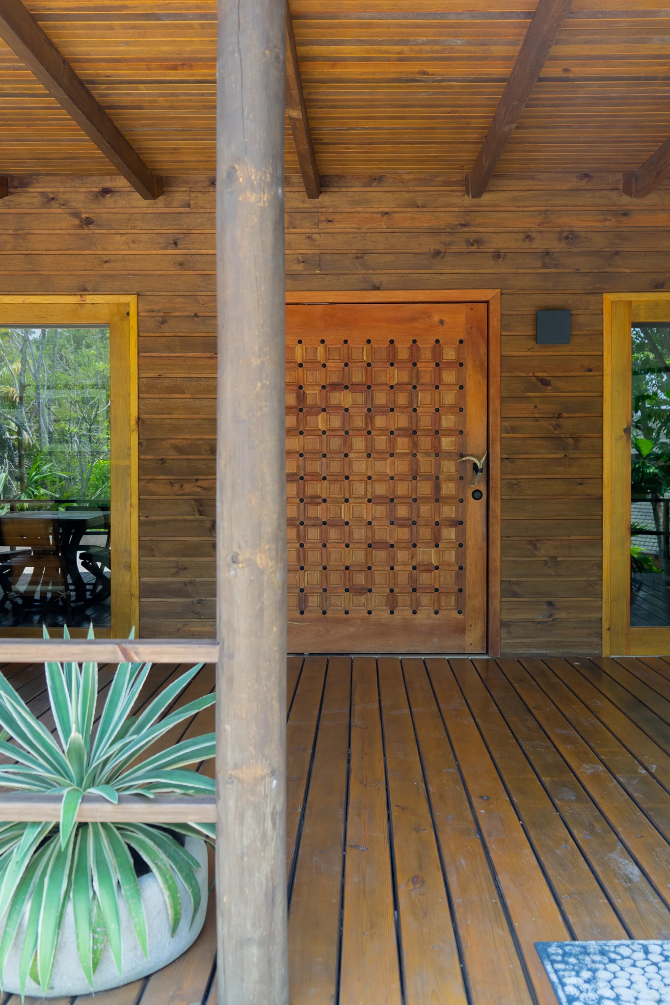 The spa entrance at Las Lagunas.