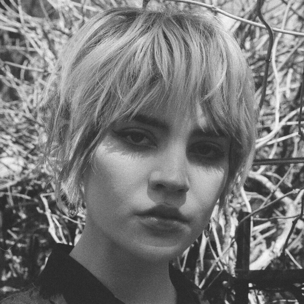 Meet Sophie Thatcher Star of Quibi’s ‘When The Streetlights Go on’ 