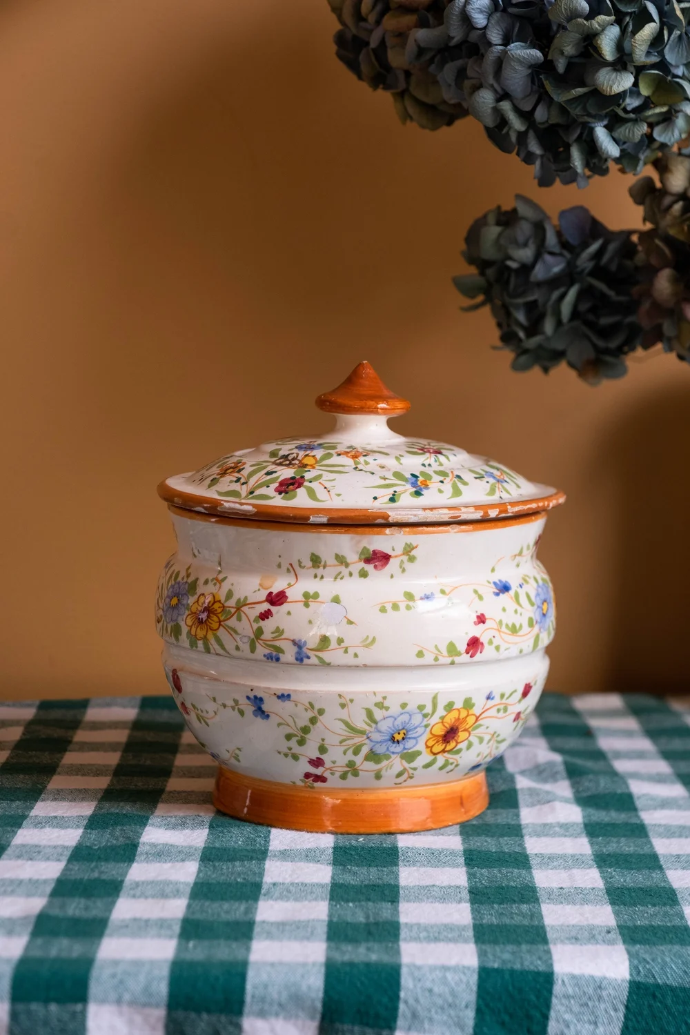 Vintage Ceramic Floral Pot With Lid  Rose & Ivy