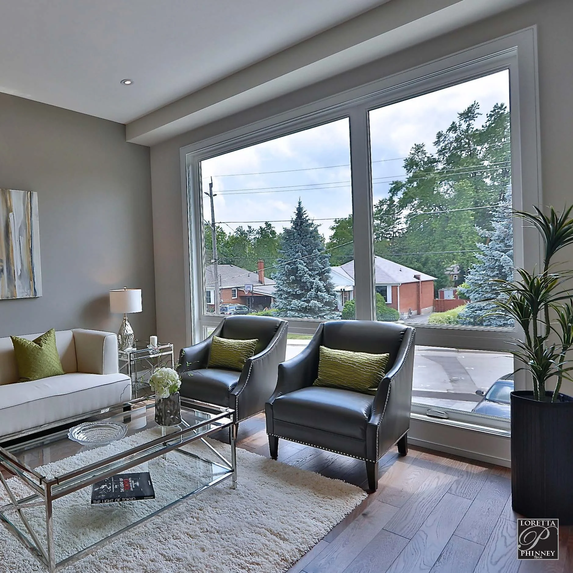 PropertyBrochure_29B Pine Ave N_Page_03.jpg