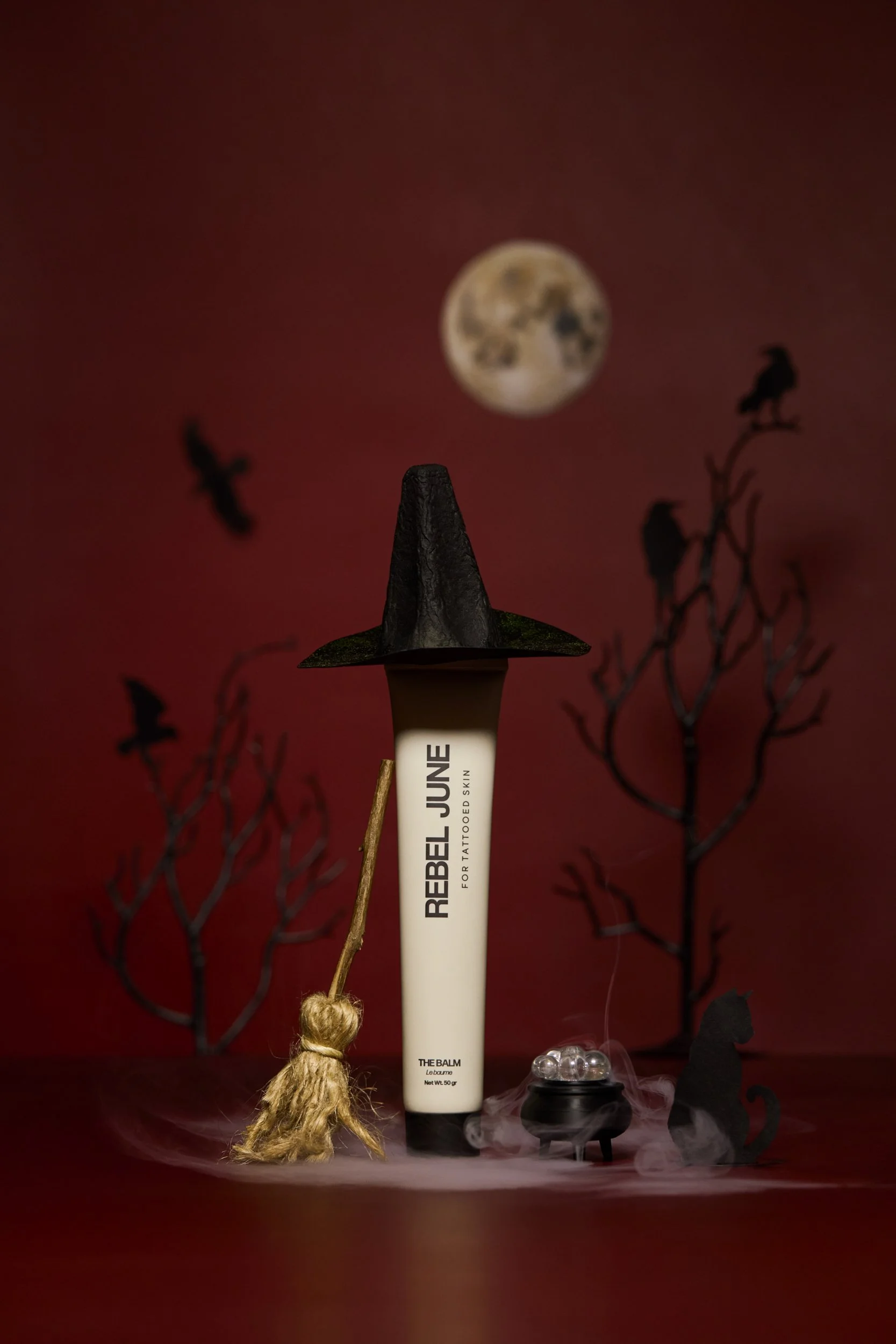 02_photo_Rebel_June_Halloween_witch_1.jpg