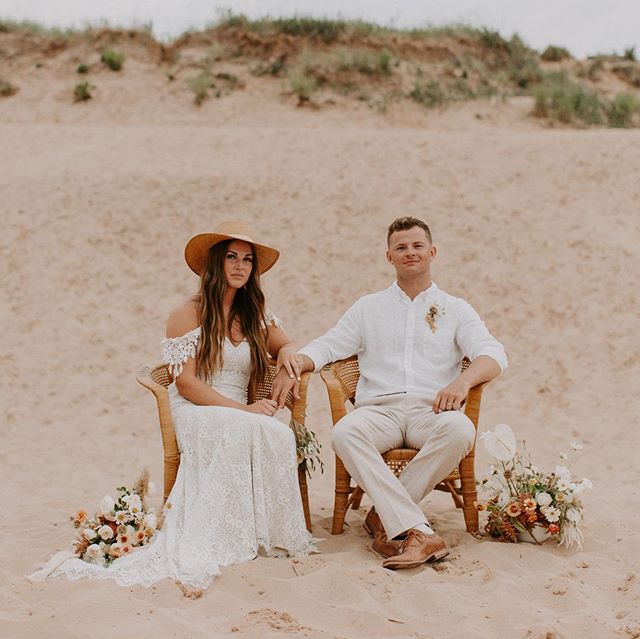 Introducing our newest find: these vintage wicker chair beauties! These are perfect for styled shoots, elopements, head table chairs for the couple, or to add style and fun to any event!