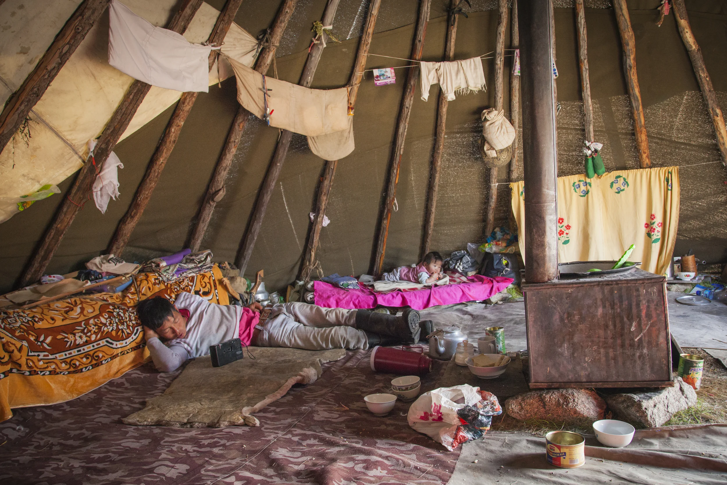 201406123 Reindeer herders_1518.jpg