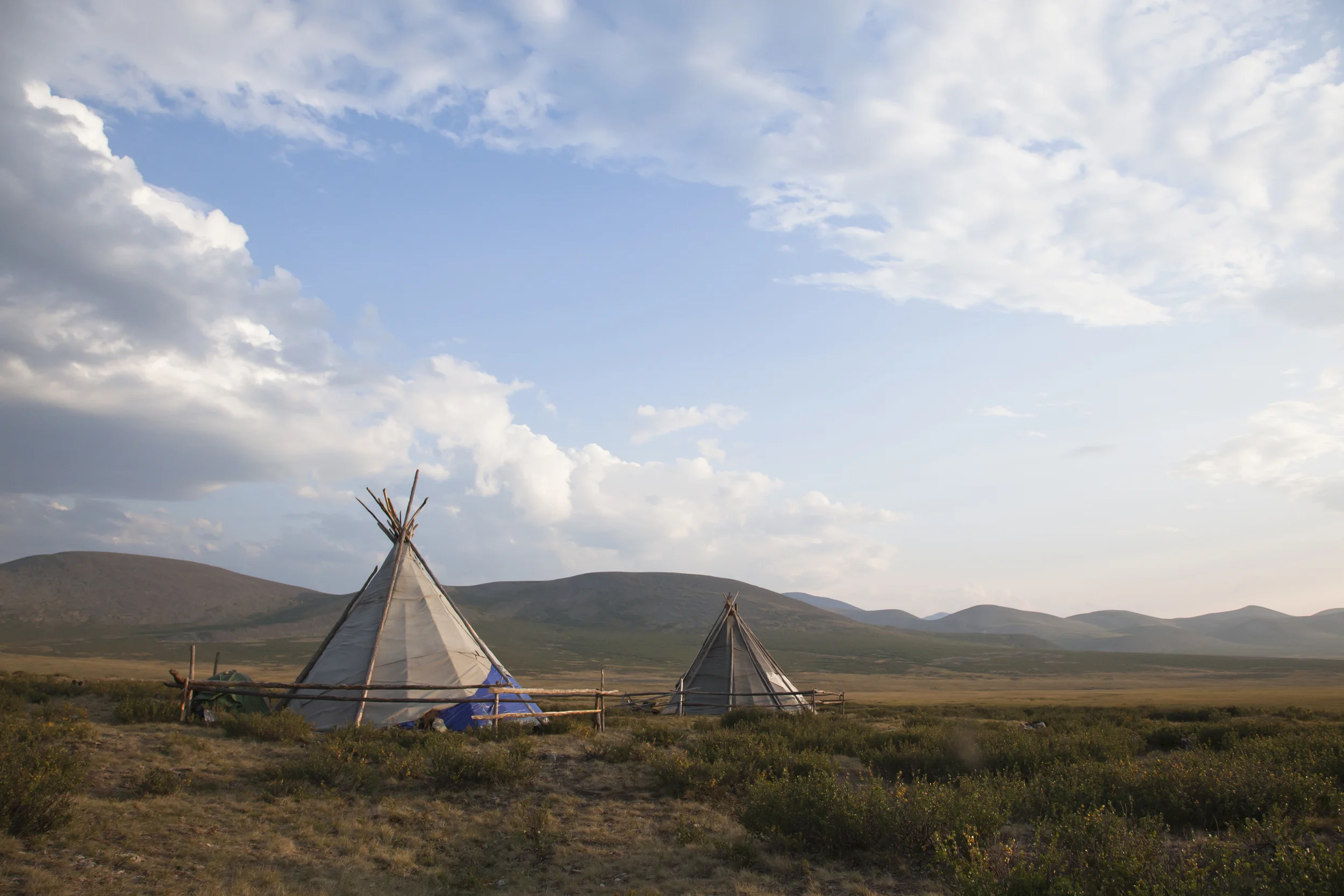 201406123 Reindeer herders_1245.jpg