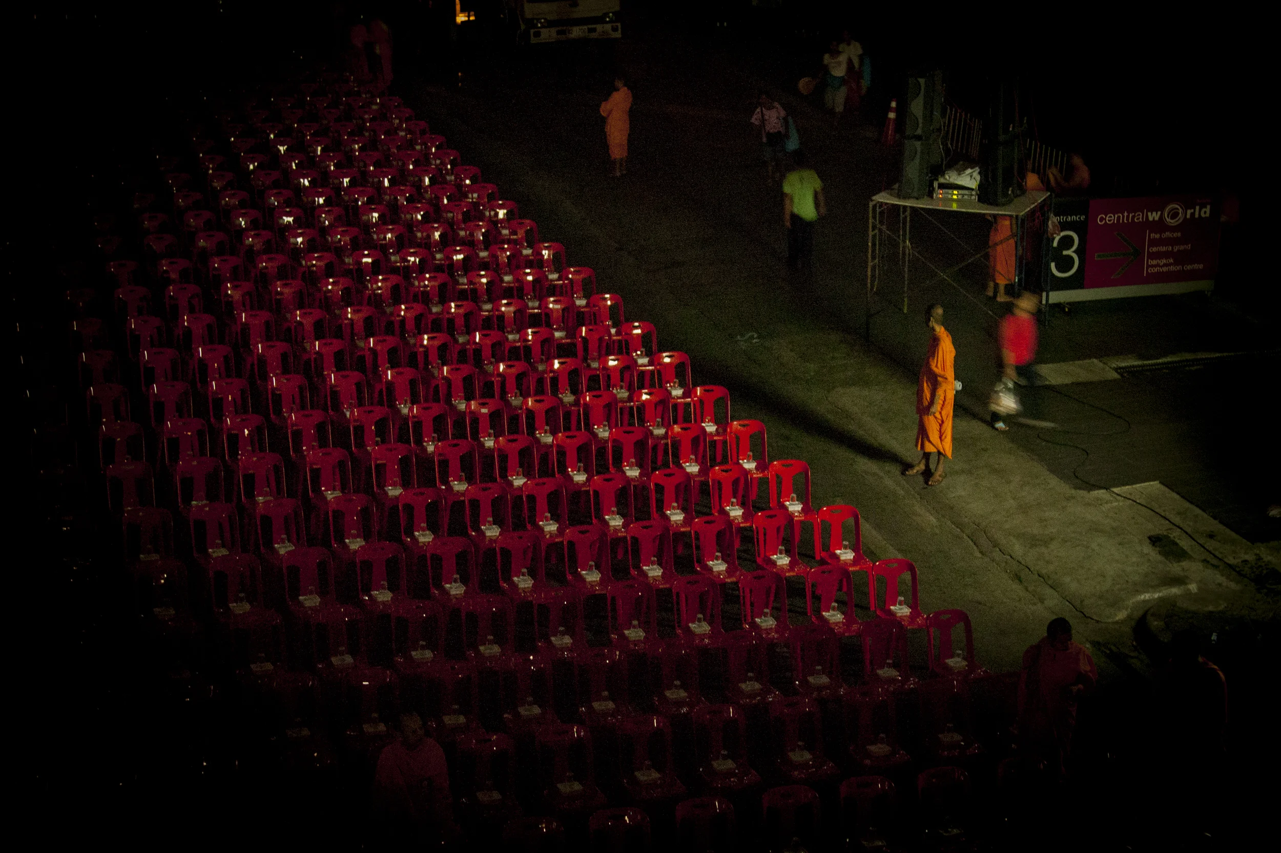 201407128 Monks_2880.jpg