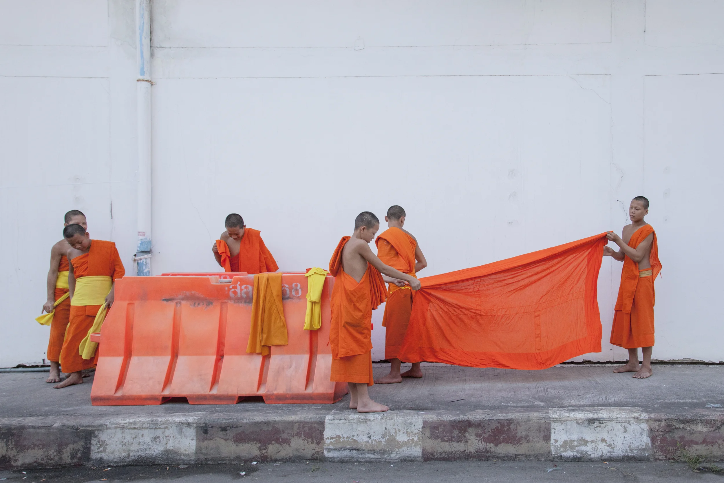 201407128 Monks_2735.jpg