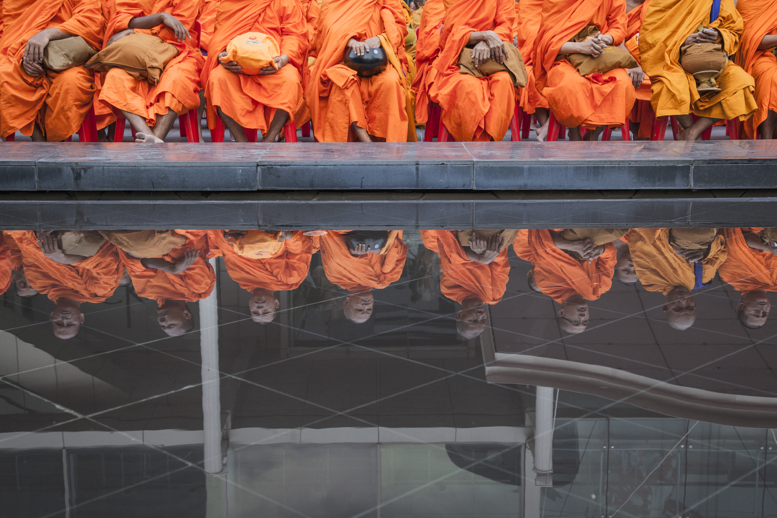 201407128 Monks_3071.jpg