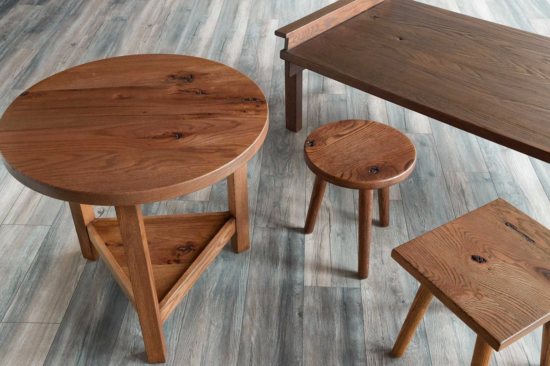 ej_ed_knotty--table_group_2-1920x0.jpeg