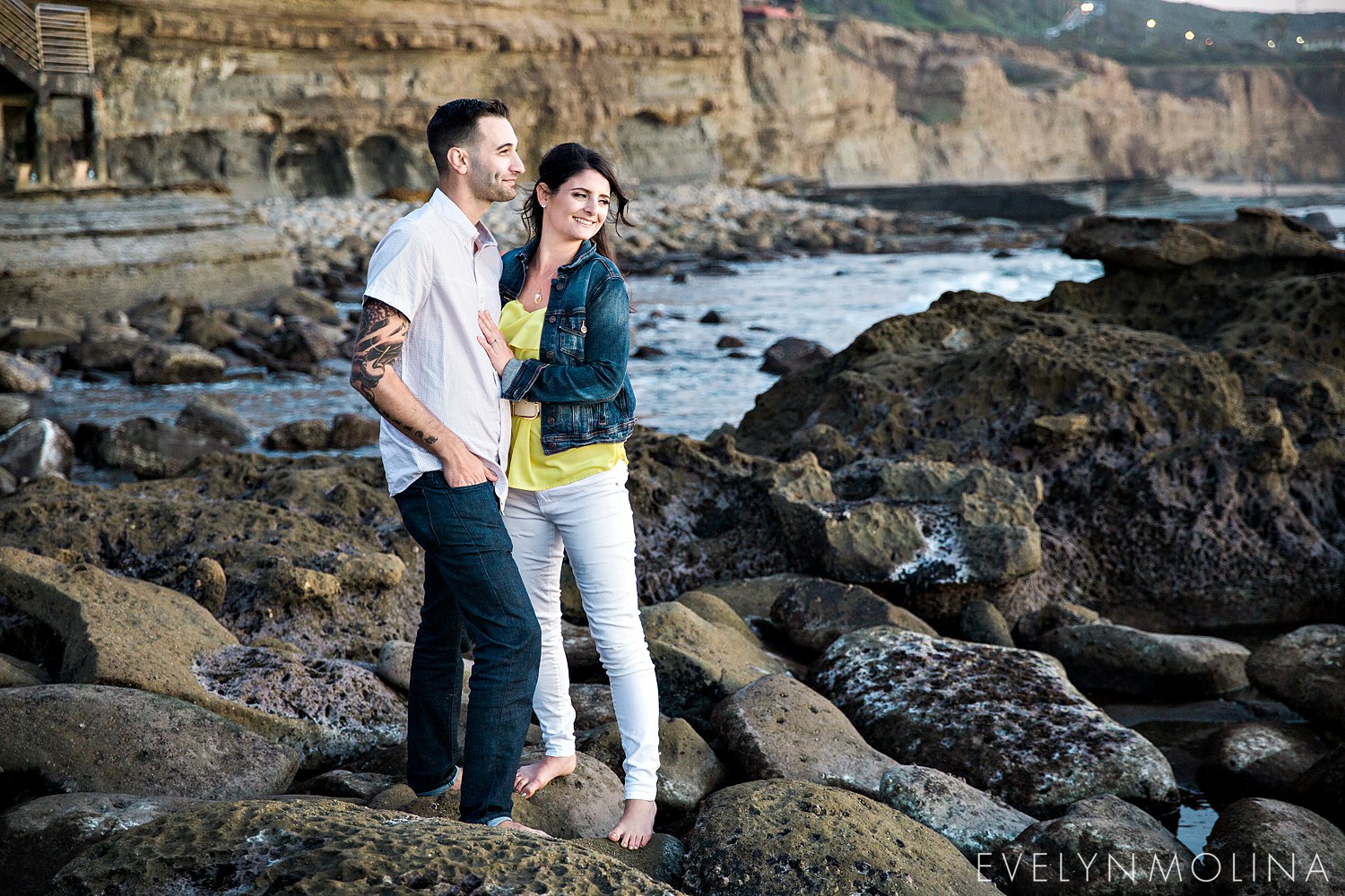 Sunset Cliffs Engagement Session - Carly and Alex - Evelyn Molina Photography_0029.jpg
