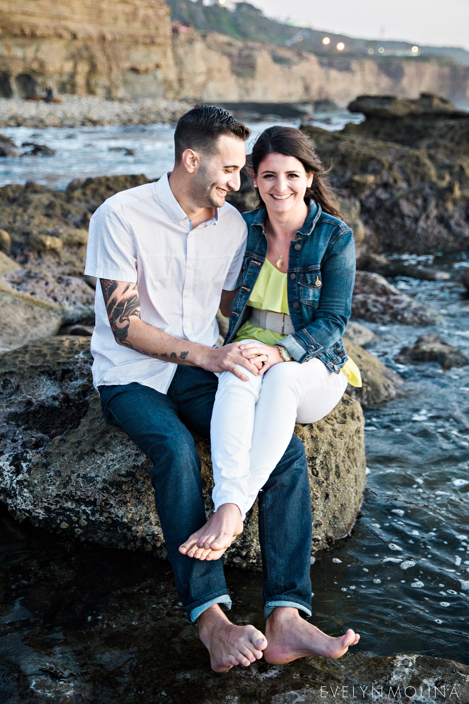 Sunset Cliffs Engagement Session - Carly and Alex - Evelyn Molina Photography_0032.jpg