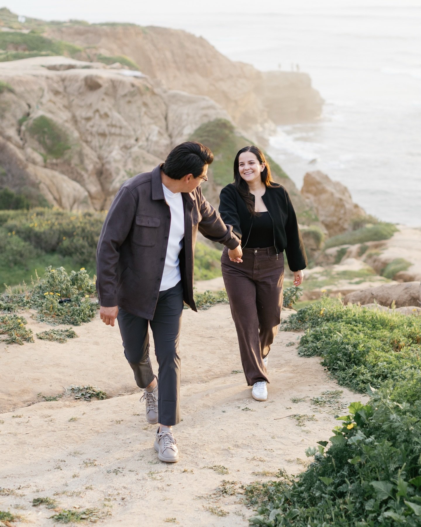 After A and P&rsquo;s surprise proposal - she said yes! - we explored the cliffs, chased the last light, and captured the kind of alegria y amor that happens after an engagement. These just-engaged portraits, especially at Sunset Cliffs, are always s