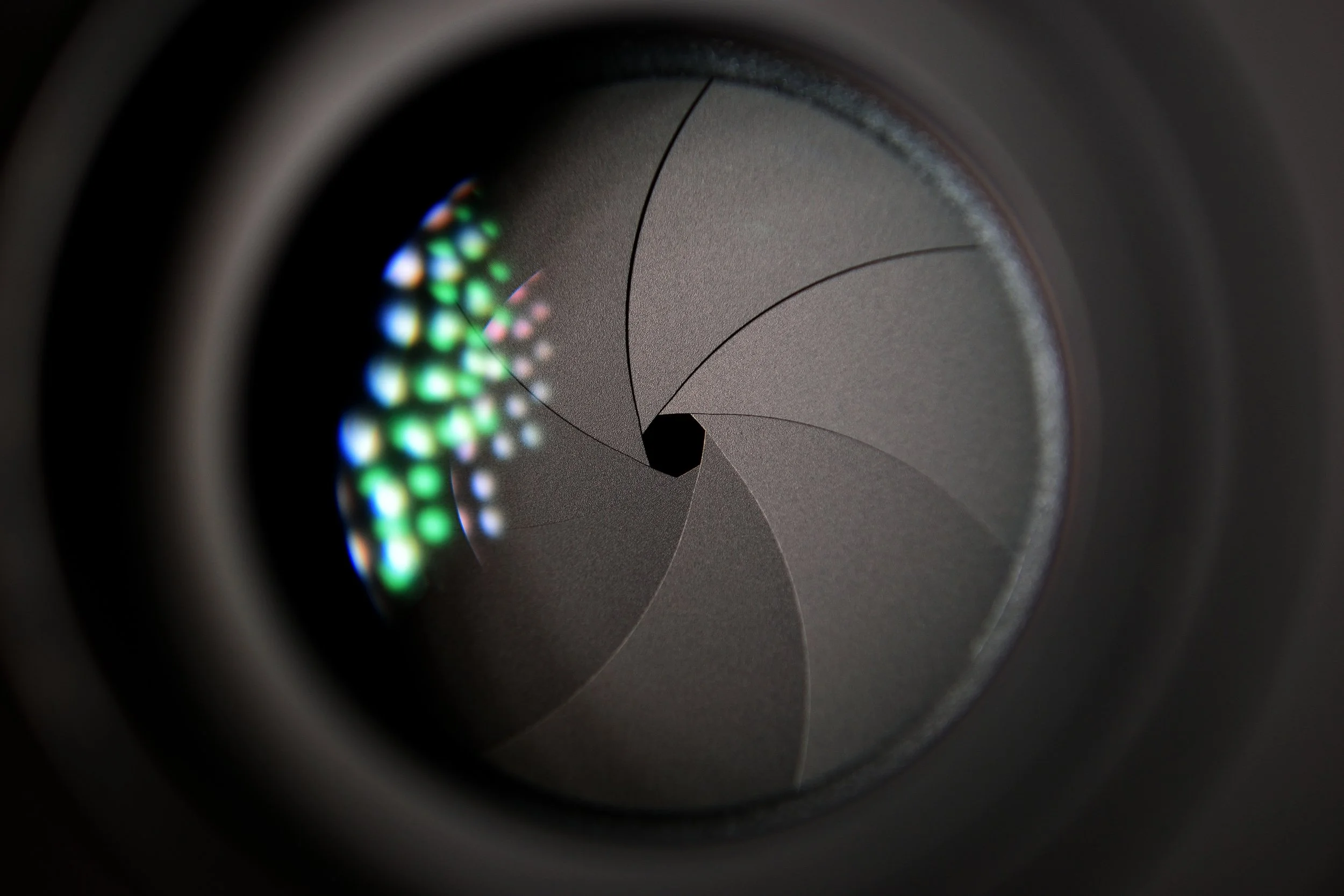 aperture-art-blur-414781.jpg