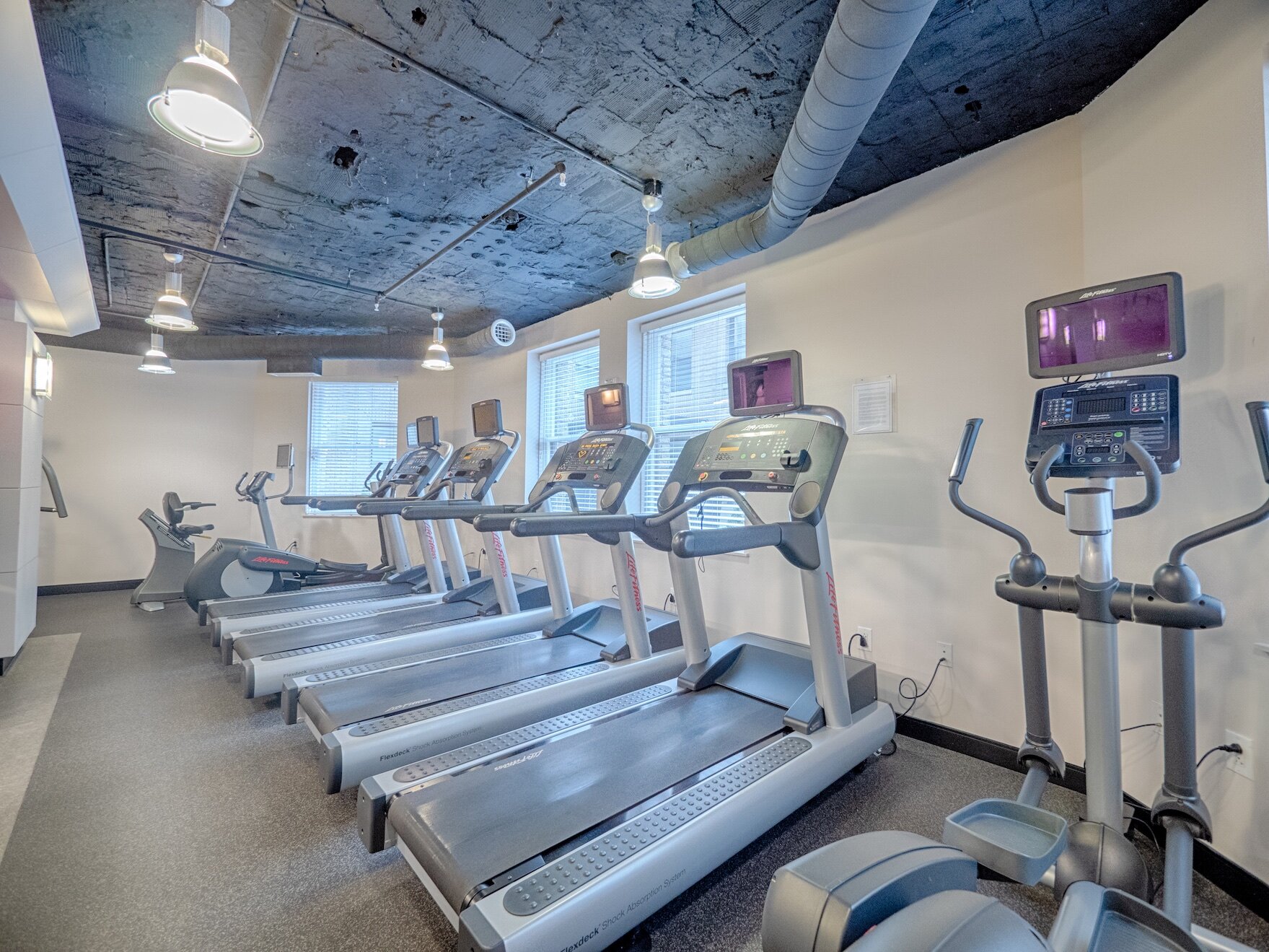 gym1.jpg