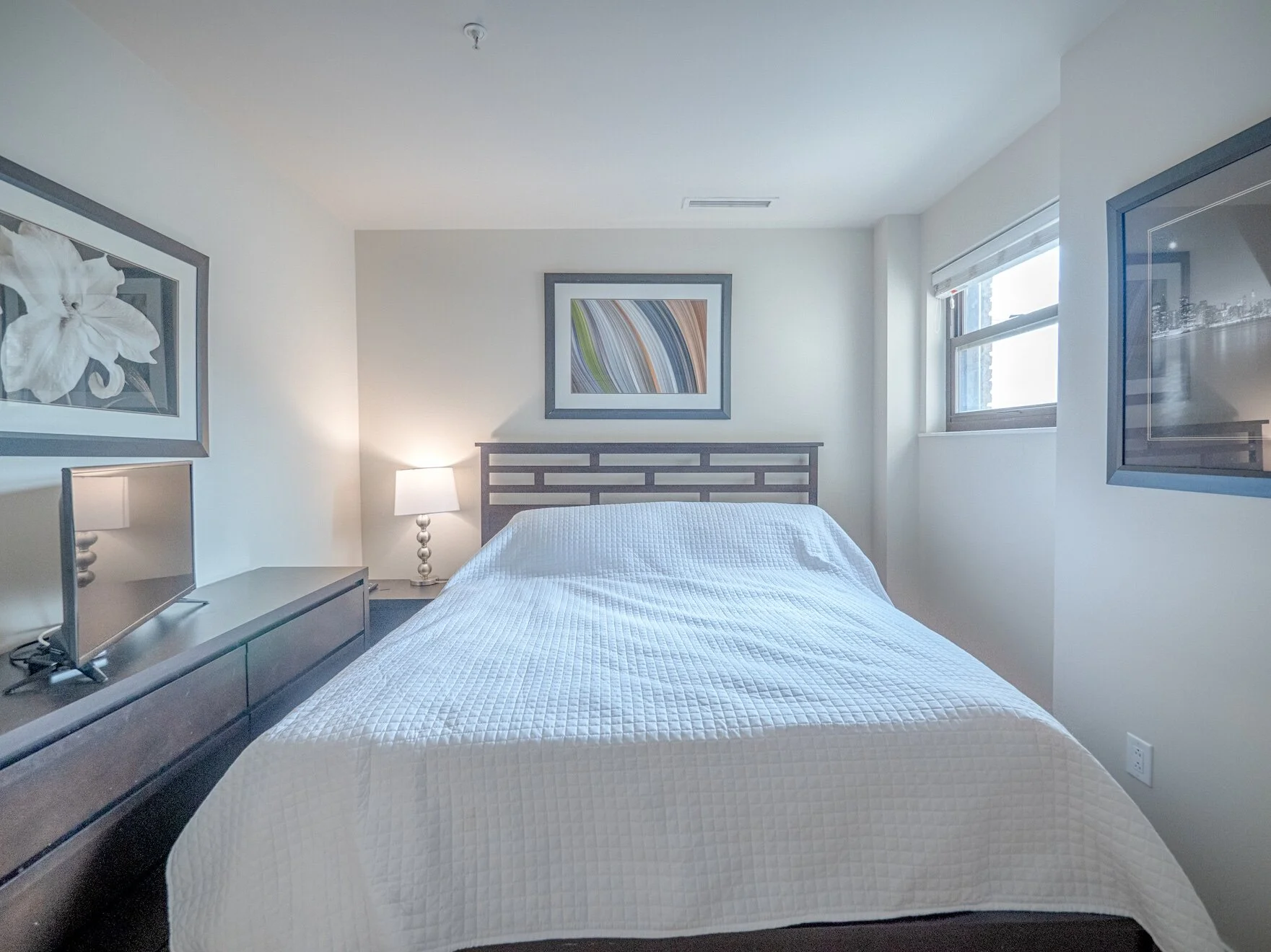 bedroom.jpg