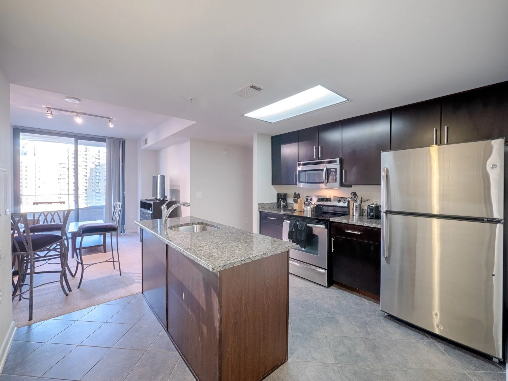 kitchen3.jpg