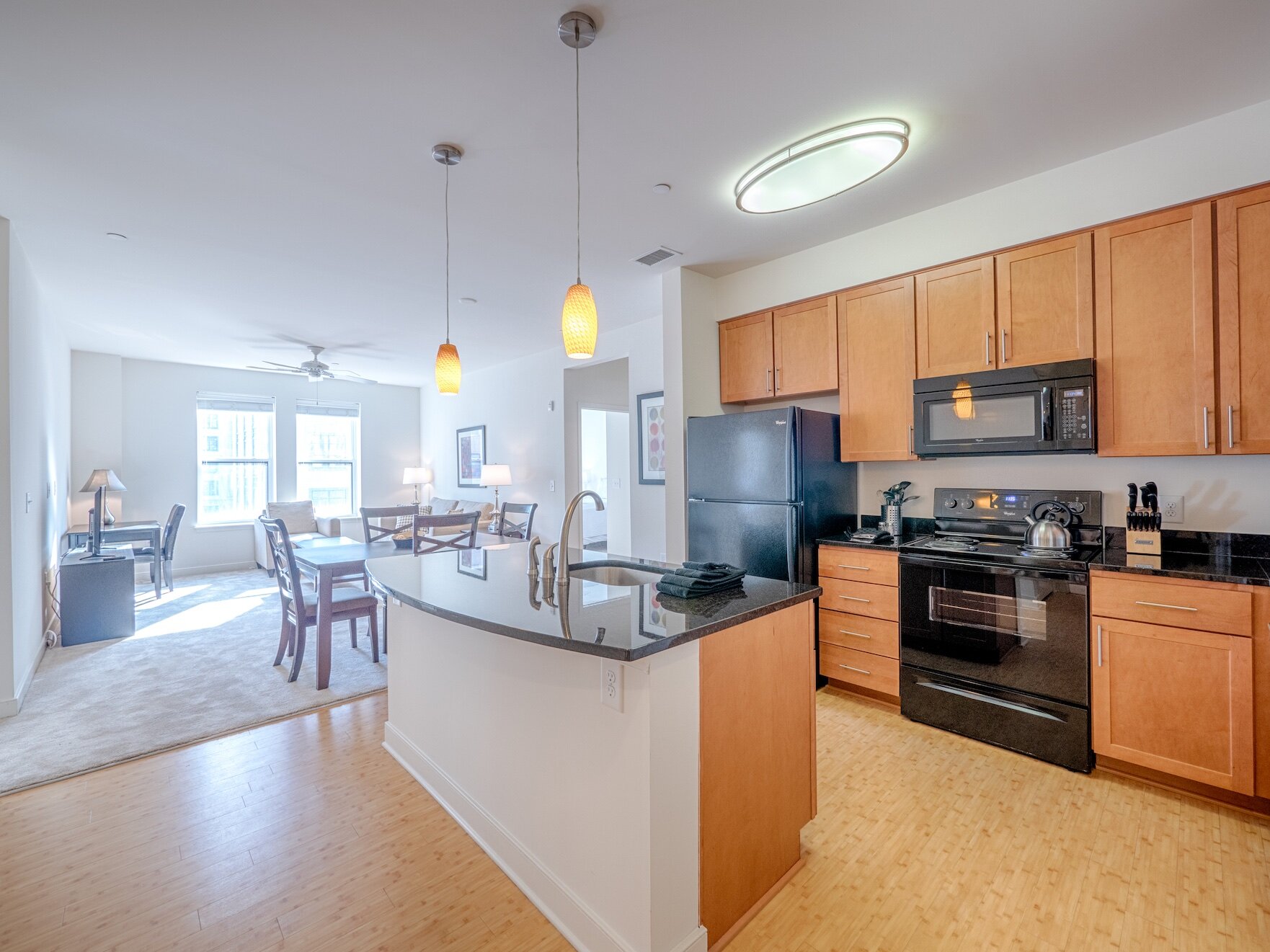 kitchen2.jpg