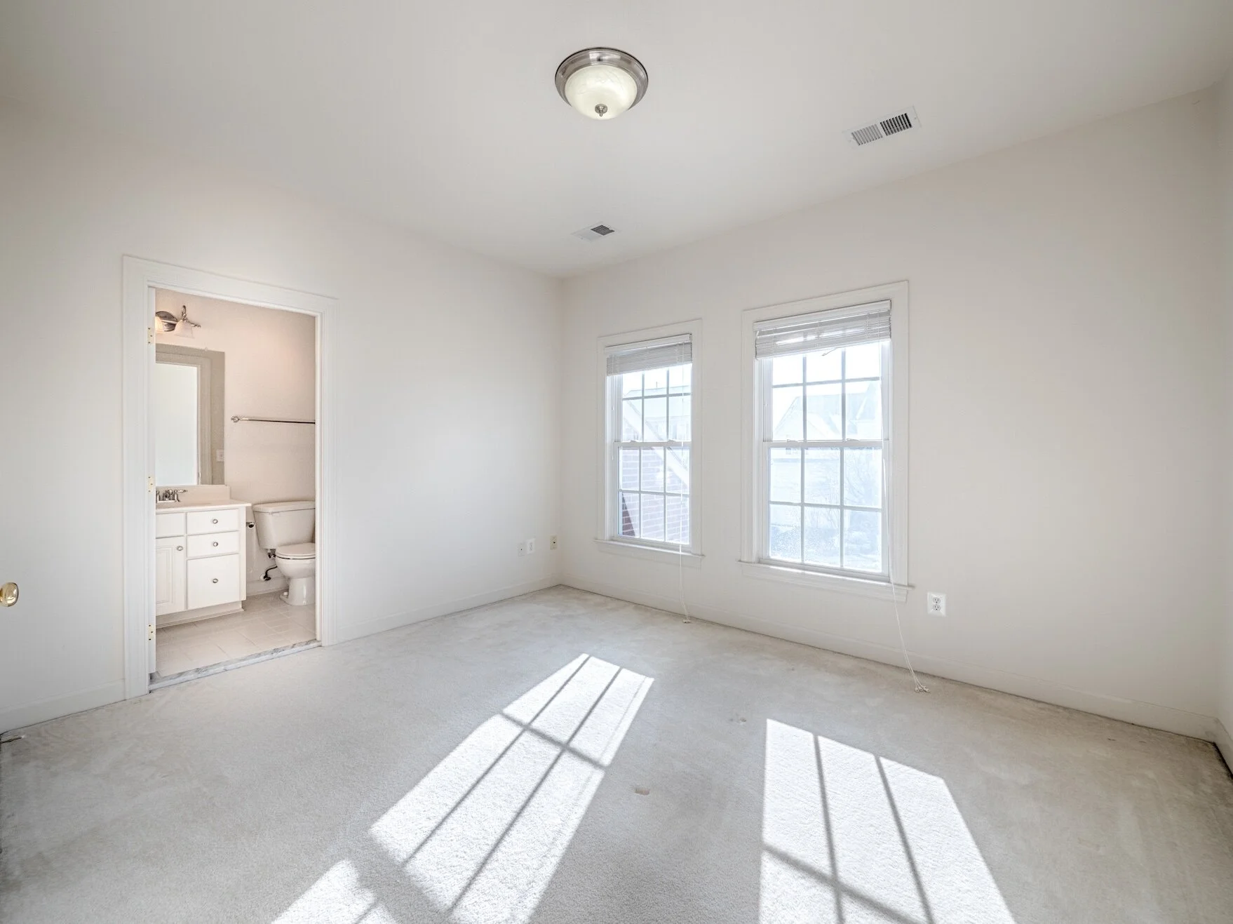 bedroom 1 - suite.jpg