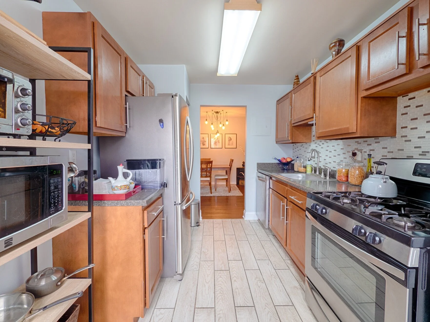 08 - Kitchen.jpg