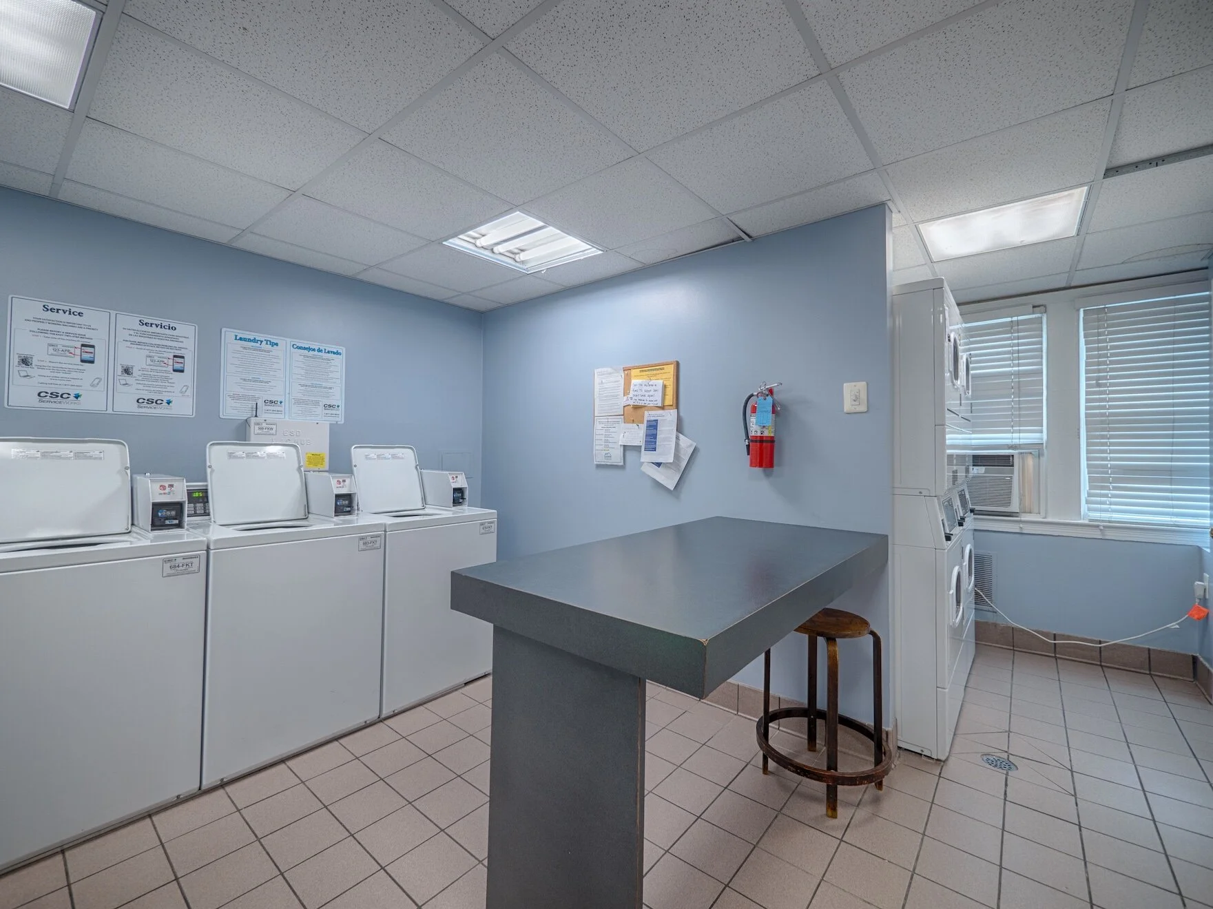 laundry room.jpg