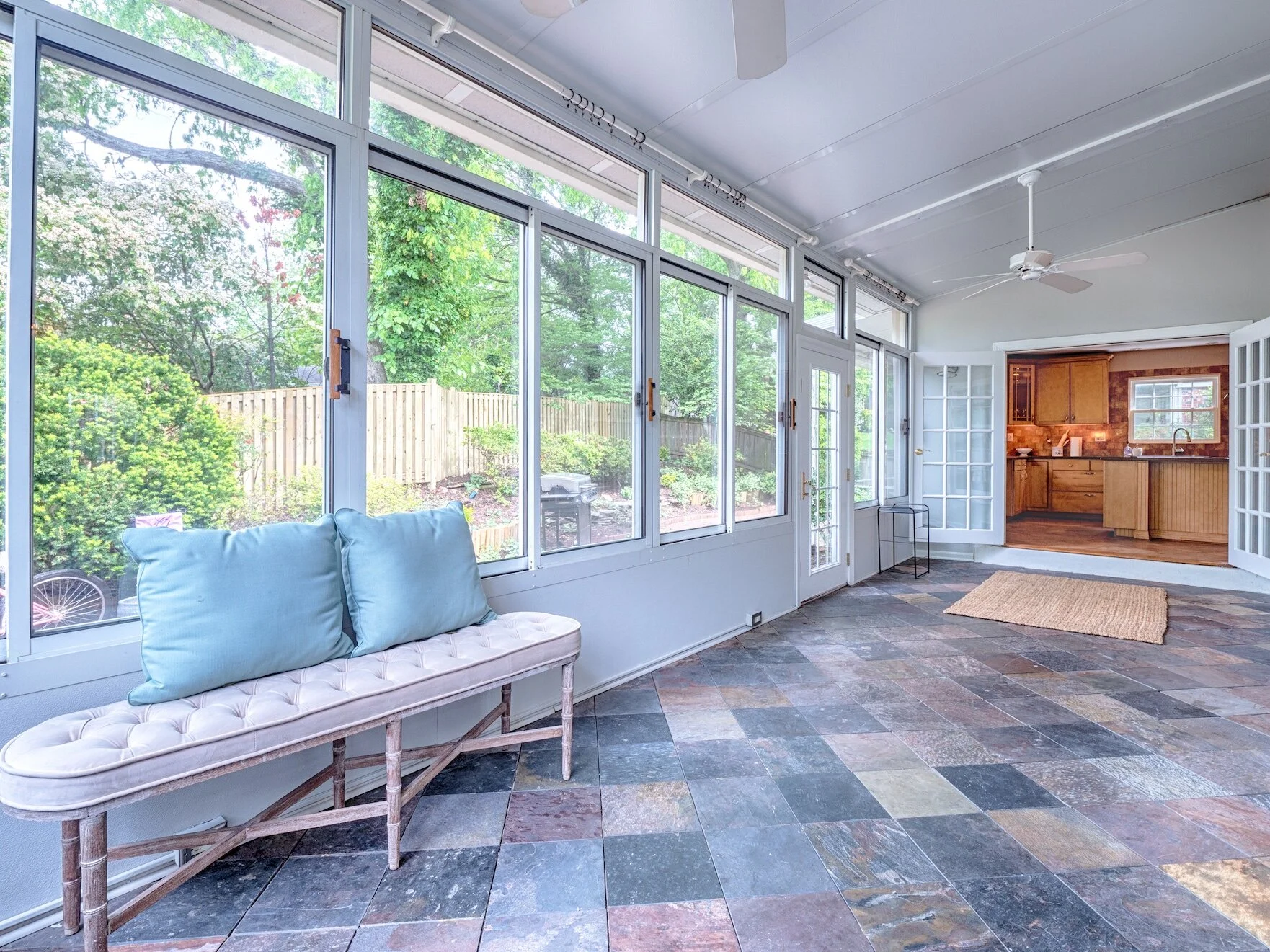 08 - Sunroom.jpg