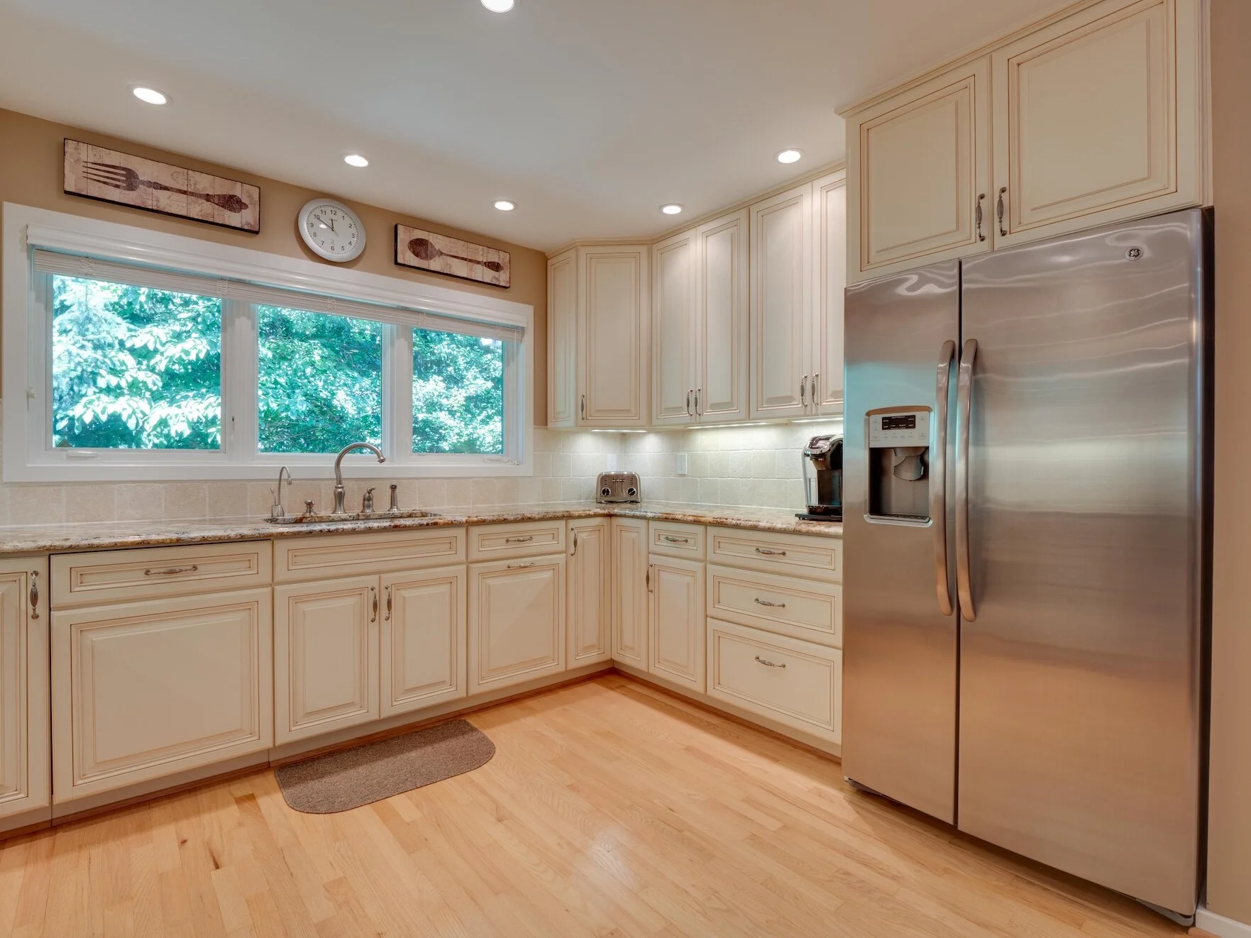 09 - Kitchen.jpg
