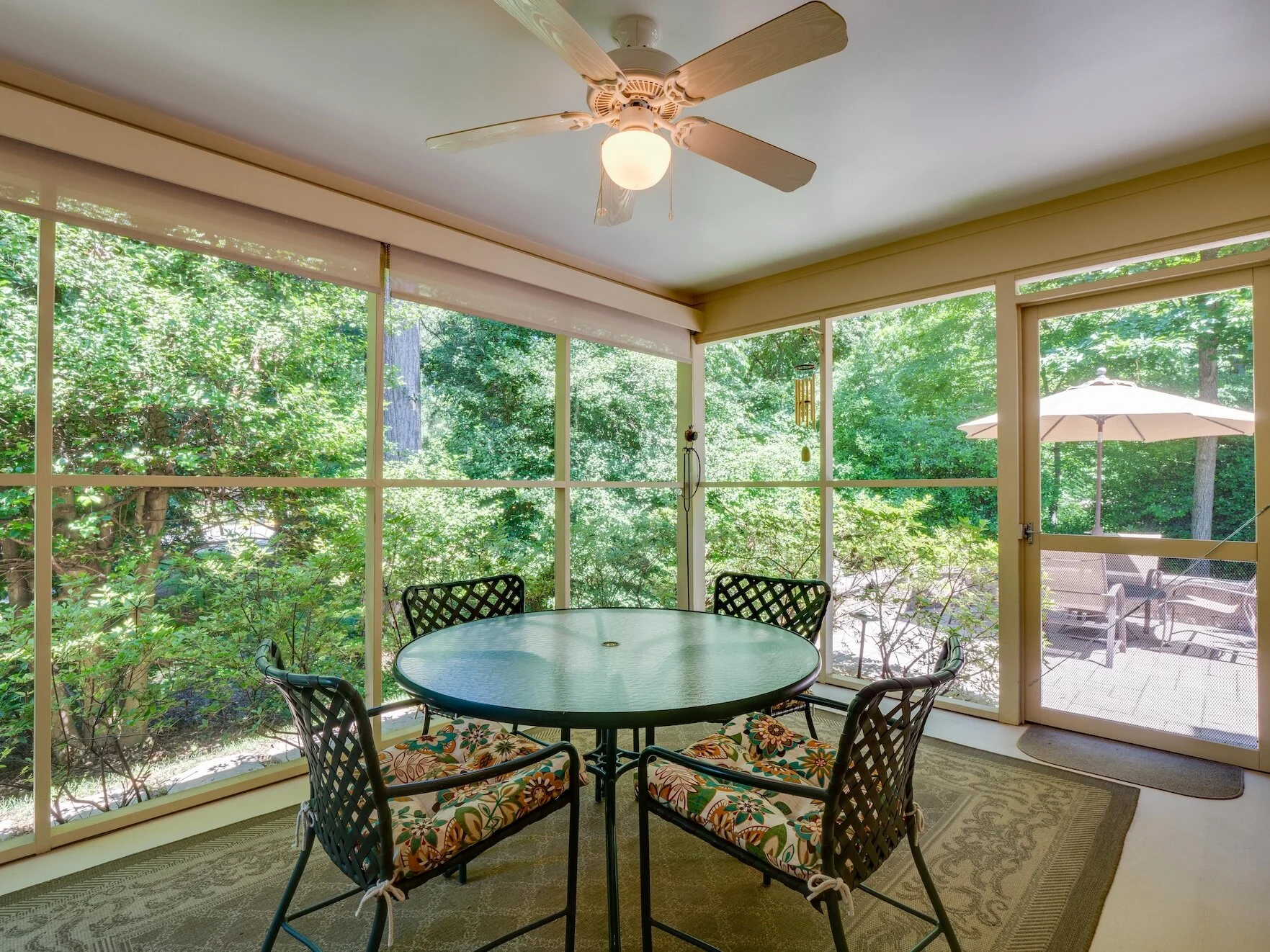16 - Screened In Sunroom.jpg