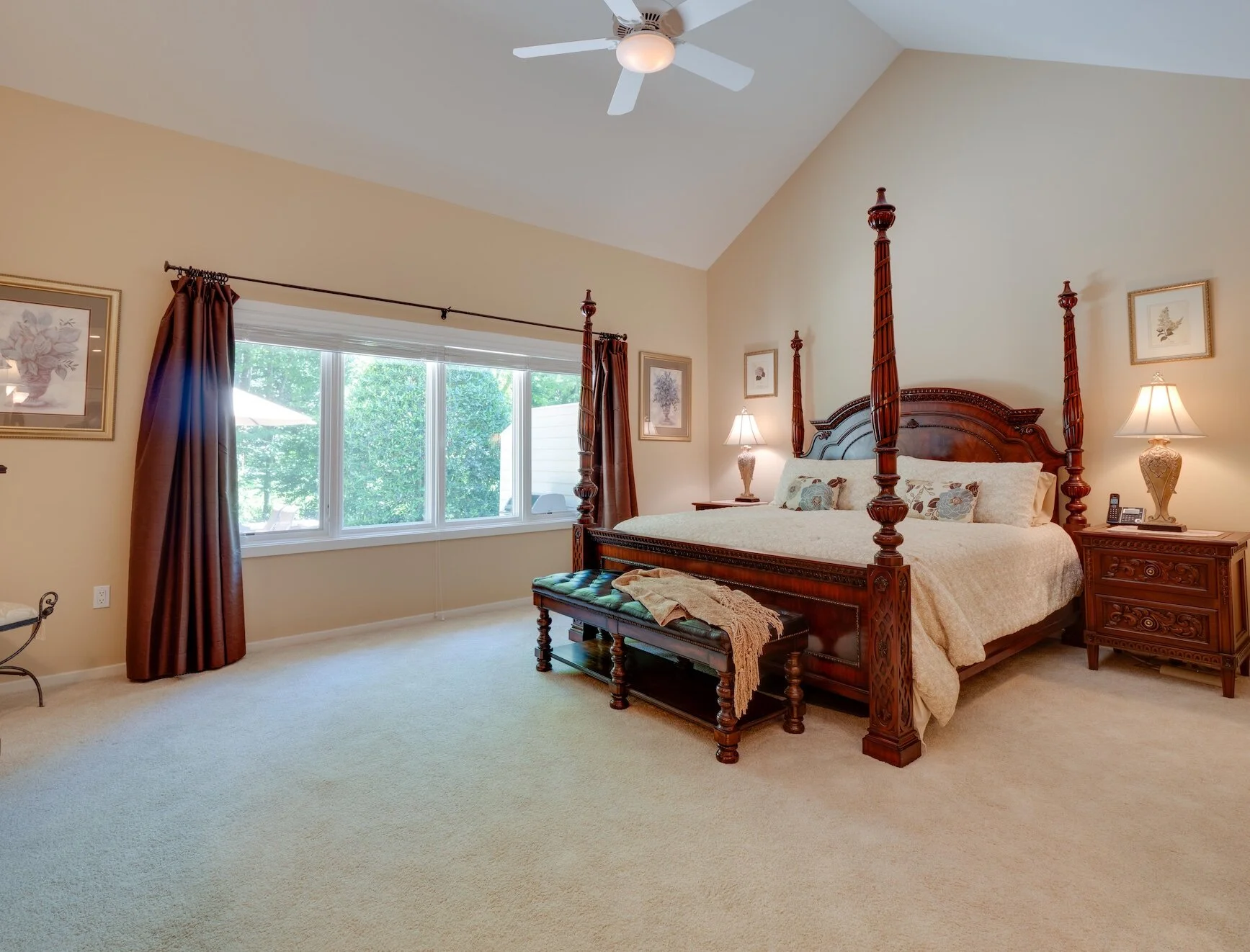 21 - Master Bedroom.jpg