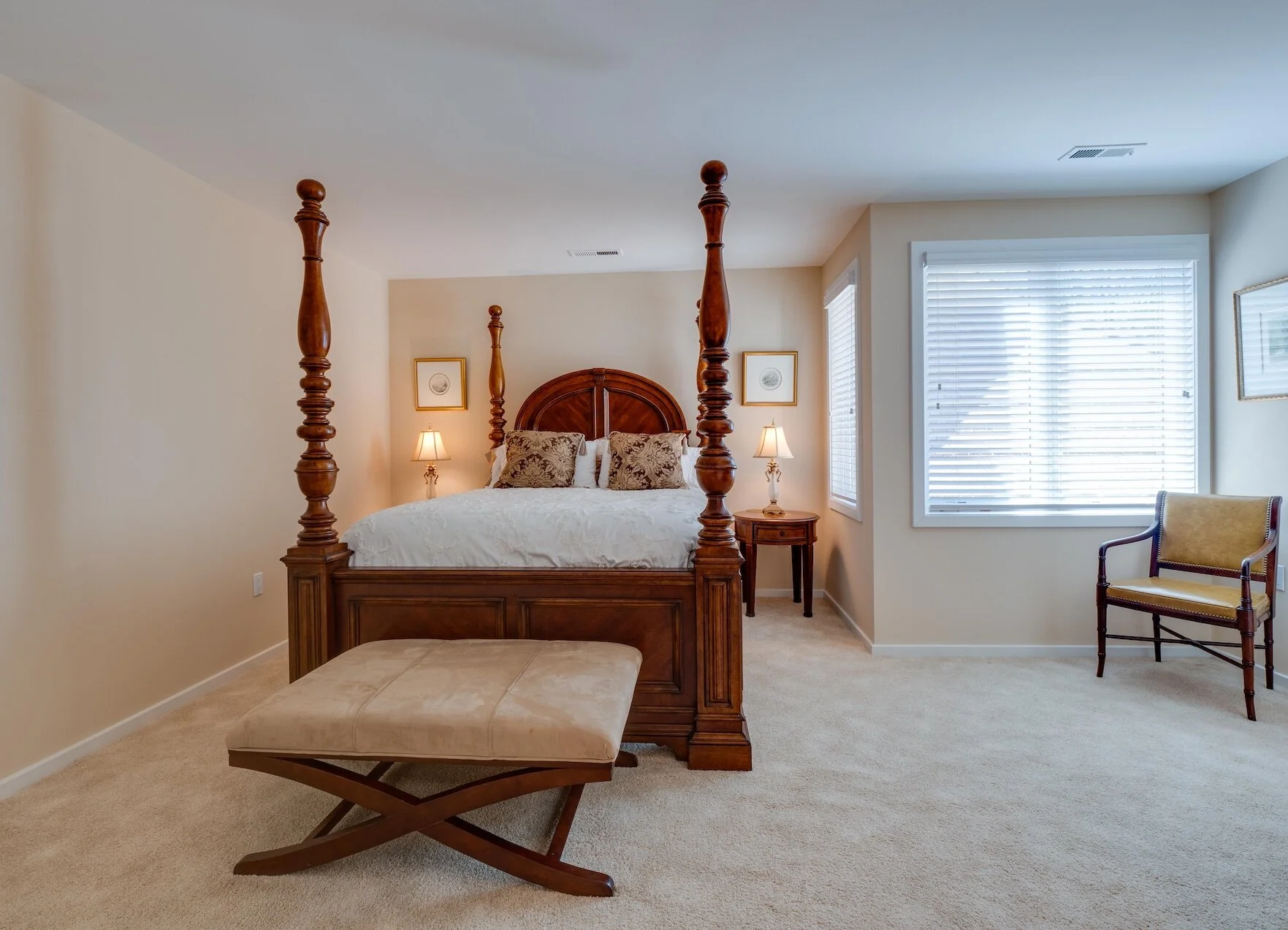 30 - Upper Bedroom 1.jpg