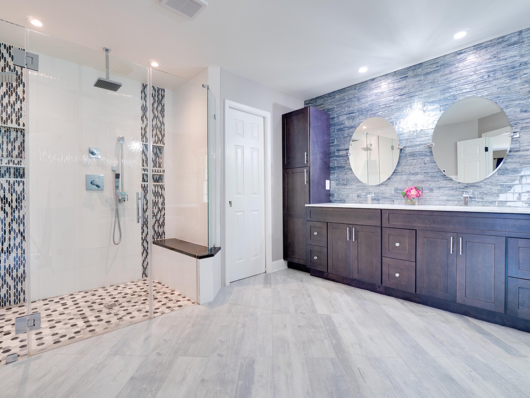33 - Master Bathroom.jpg