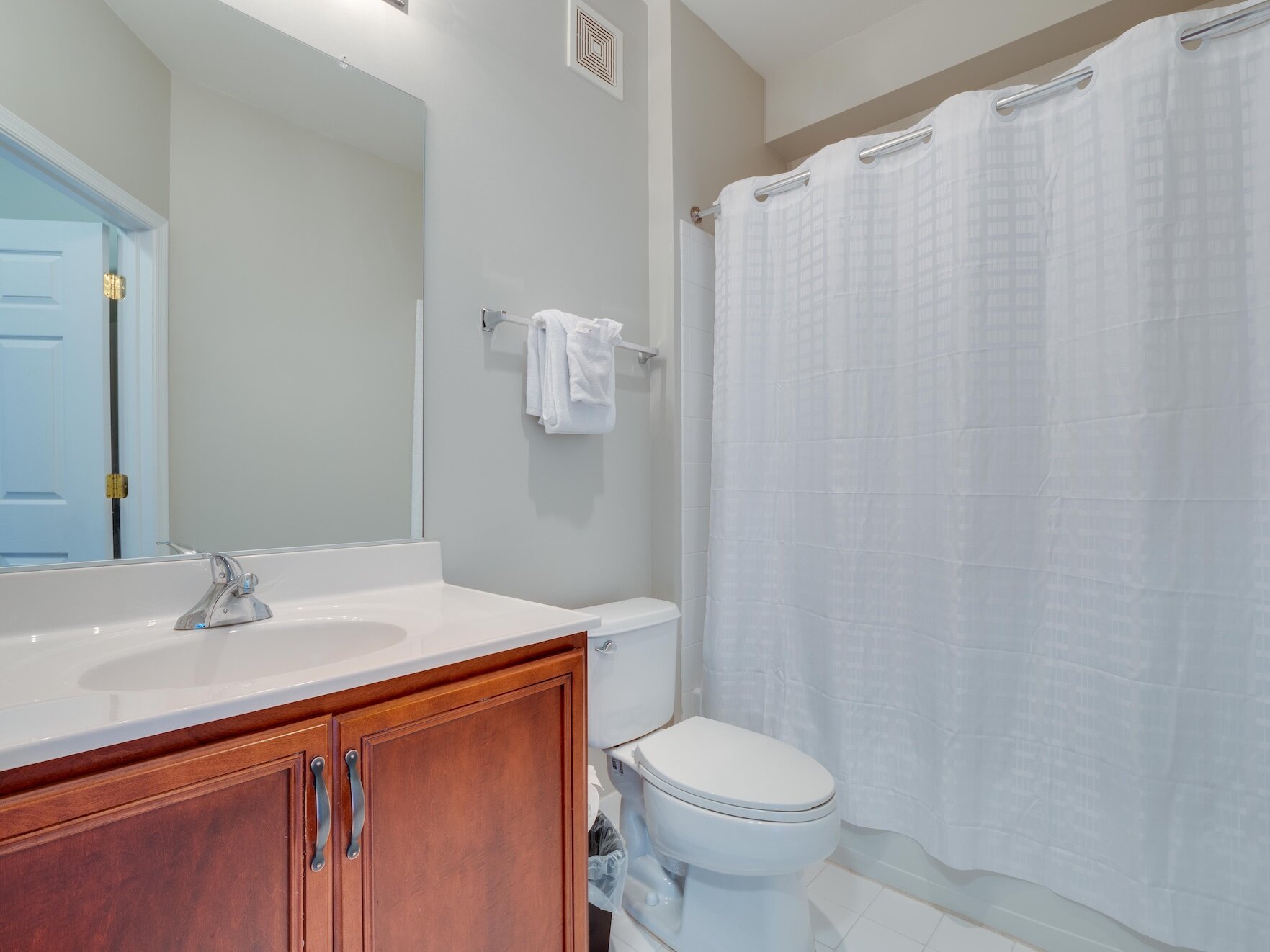 Real Estate Photography In Ashburn Belmont Country Club Condo — Fire